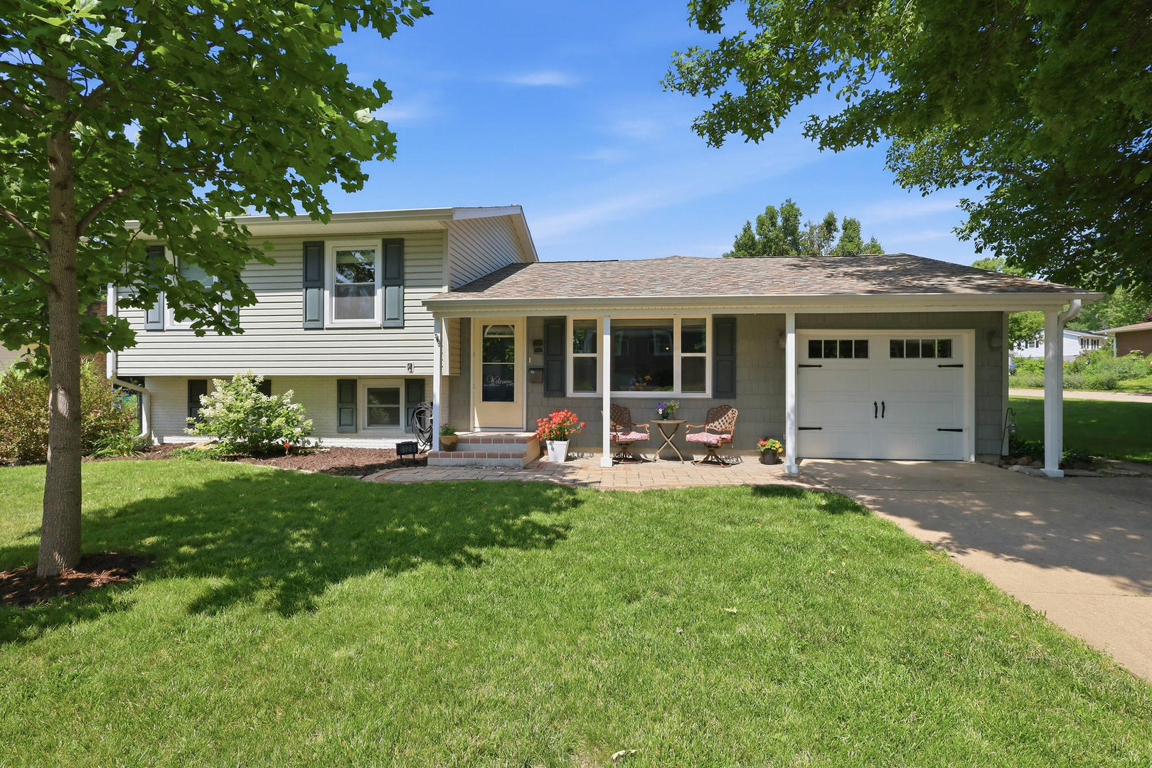 3128 Somerset Drive