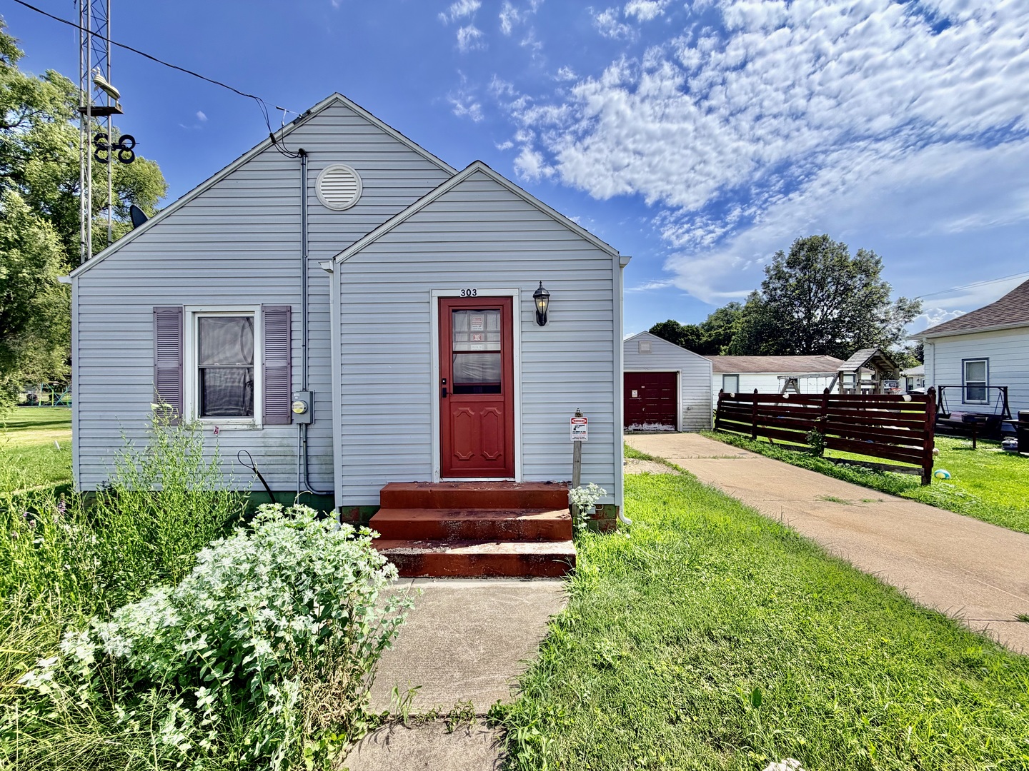 303 1st Street