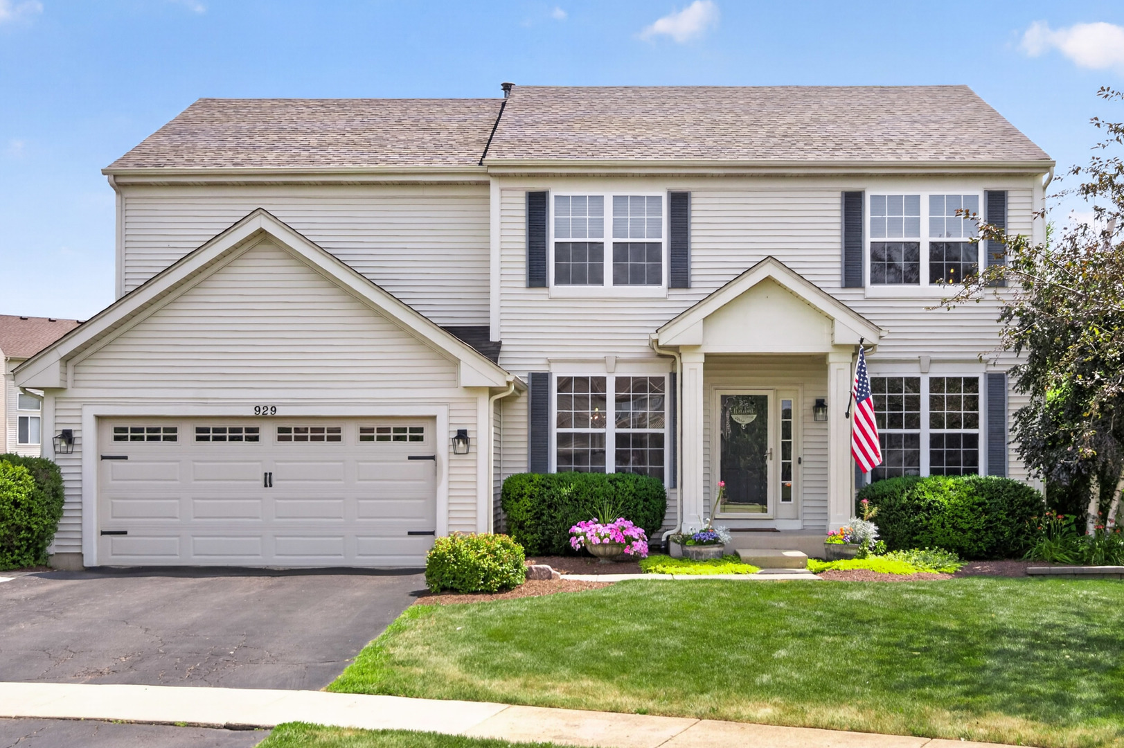 929 Oxford Court