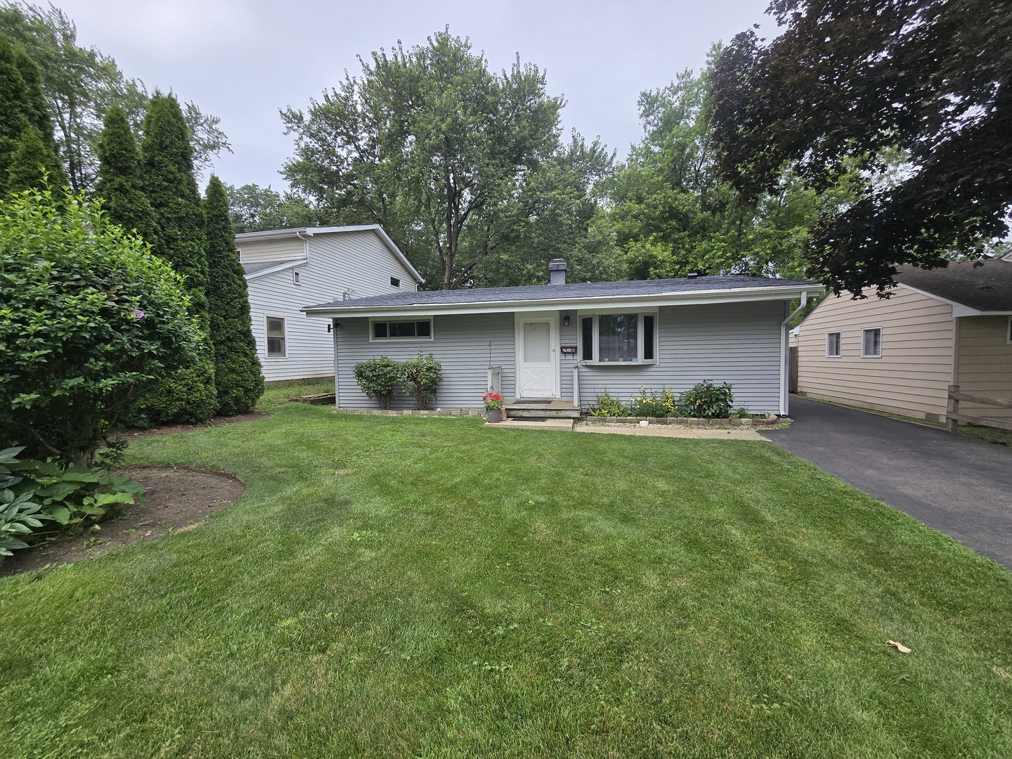 164 Prairie Avenue