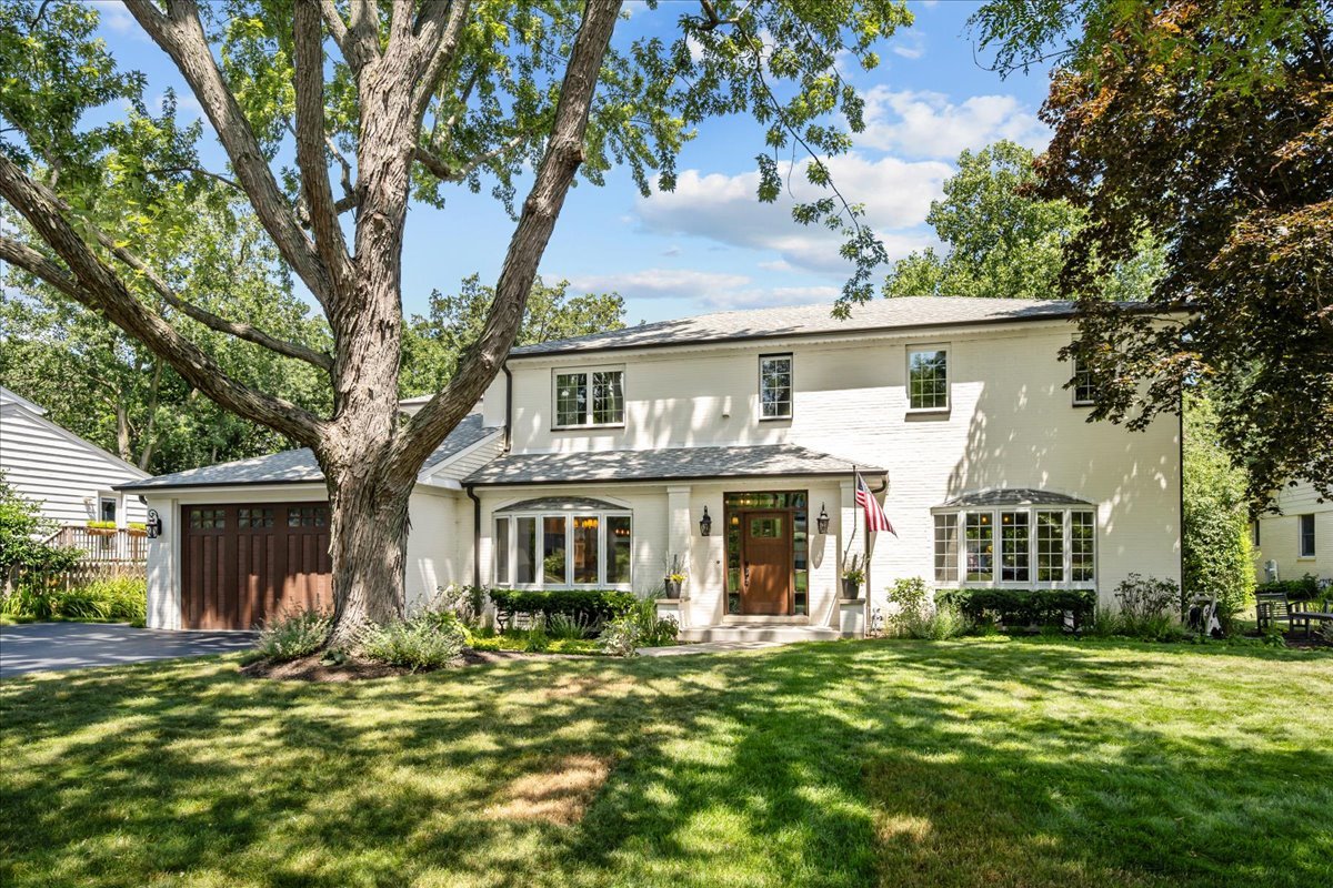 754 LONGWOOD Drive