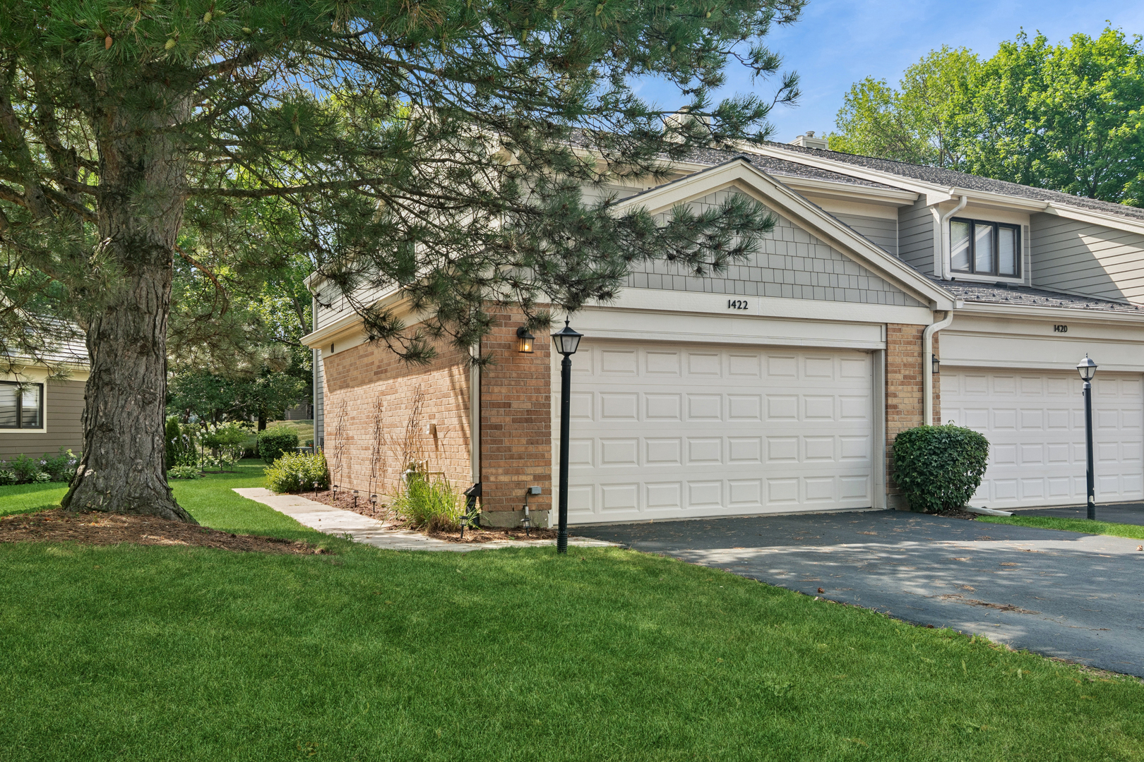 1422 James Court