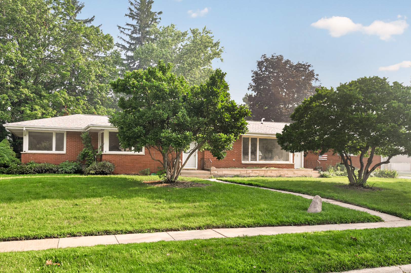 1111 Loren Drive