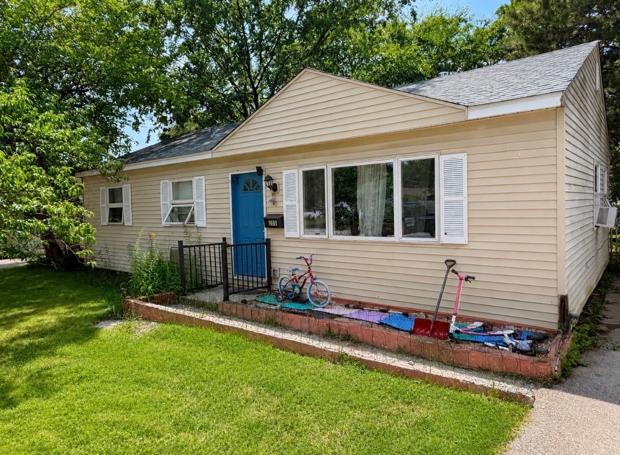 205 Caddy Avenue