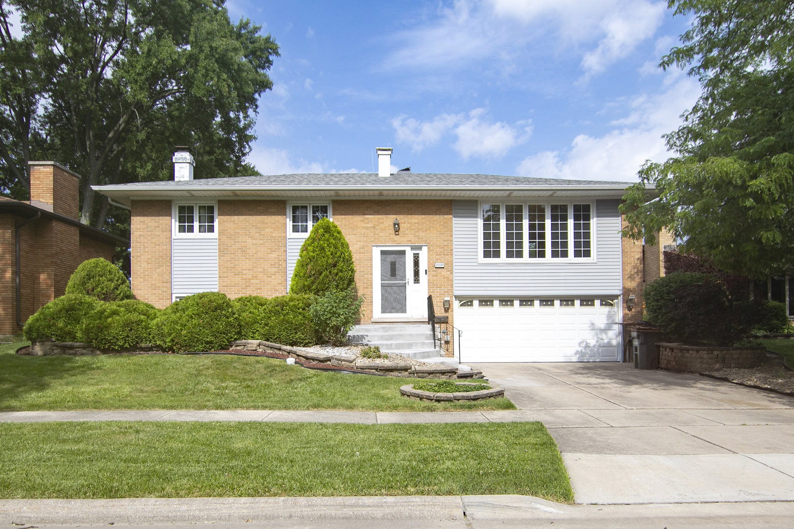 15120 Willow Lane