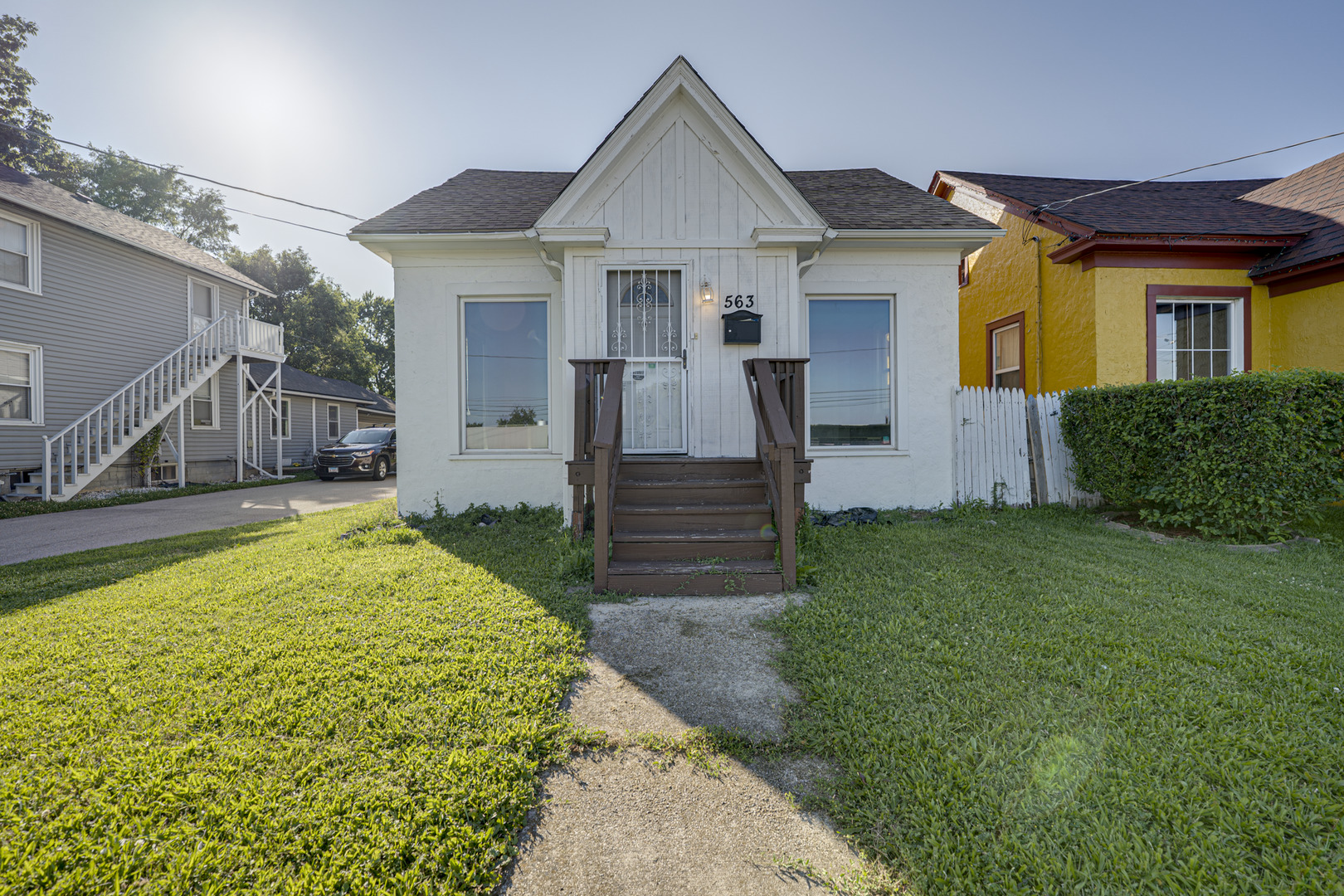 563 LAKE Street