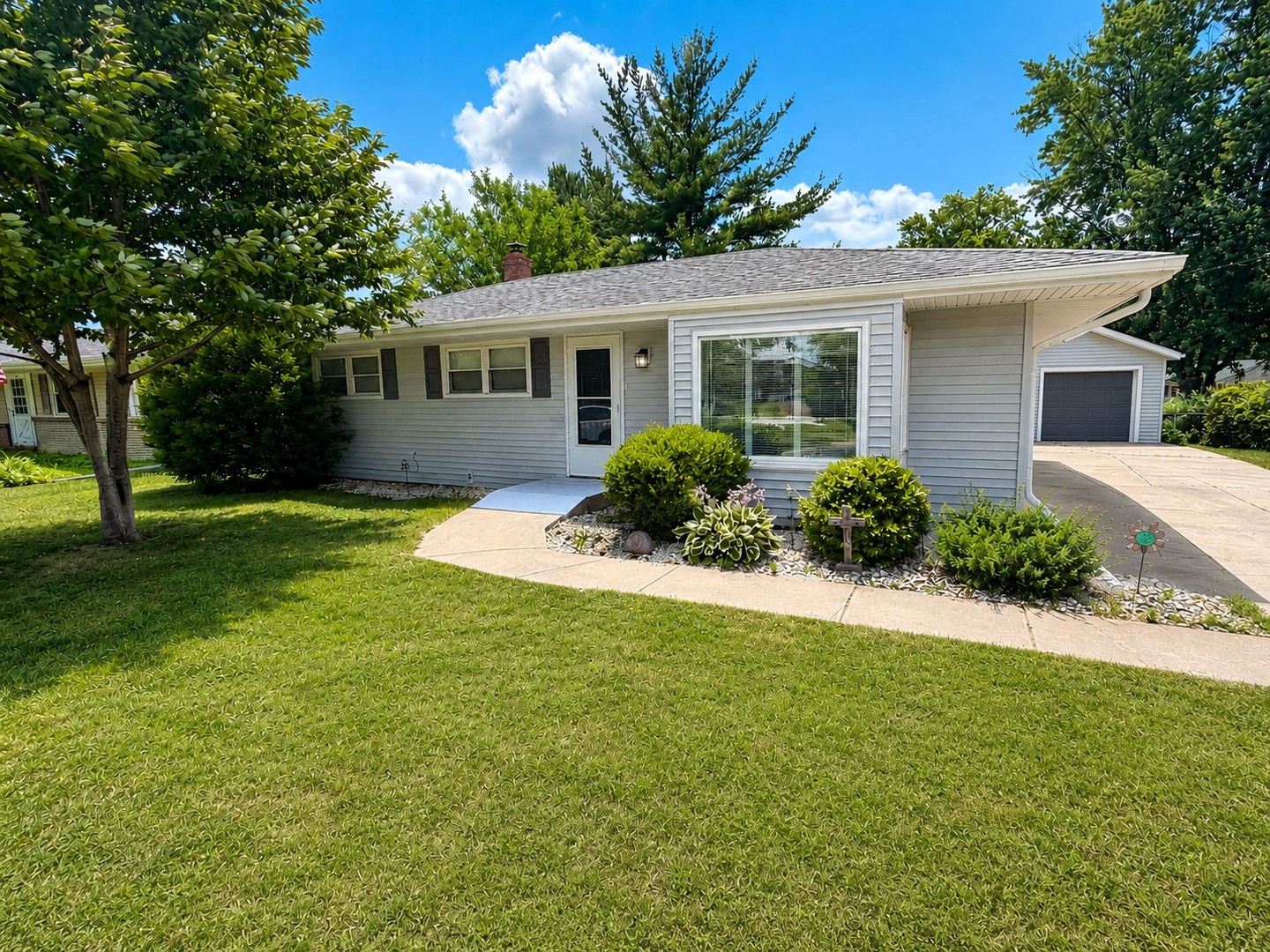 5005 Carol Court
