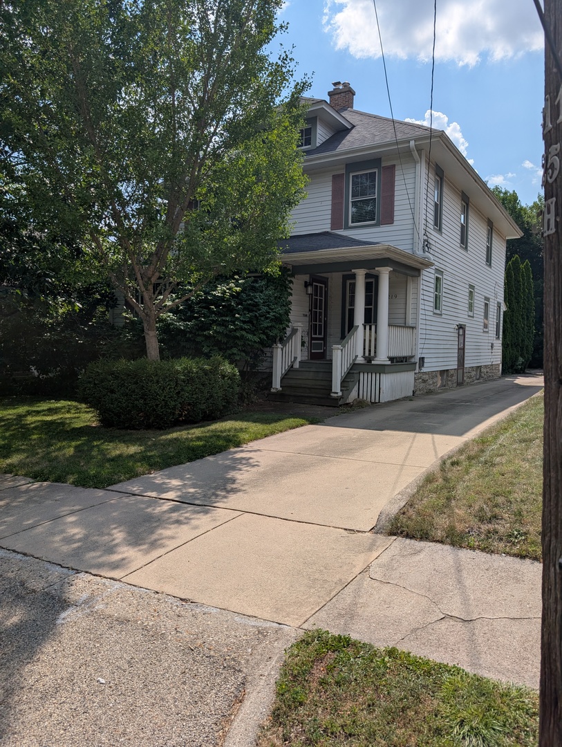 219 HIGHLAND Avenue