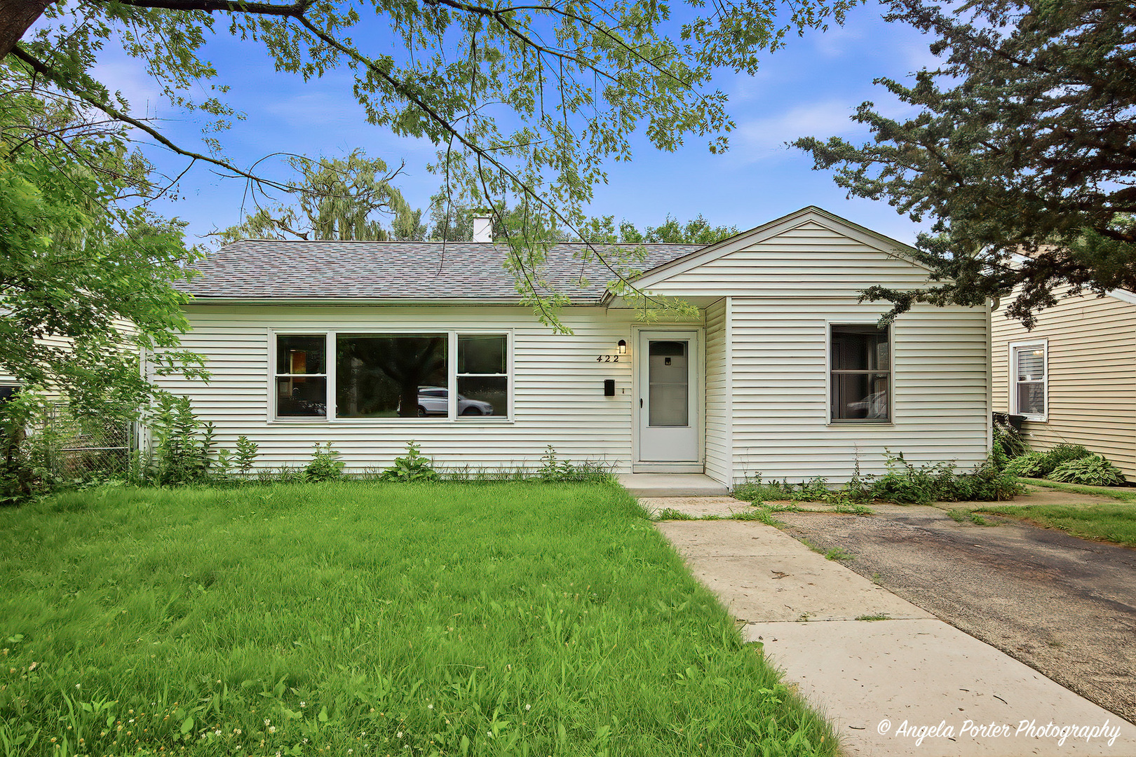 422 Oak Street