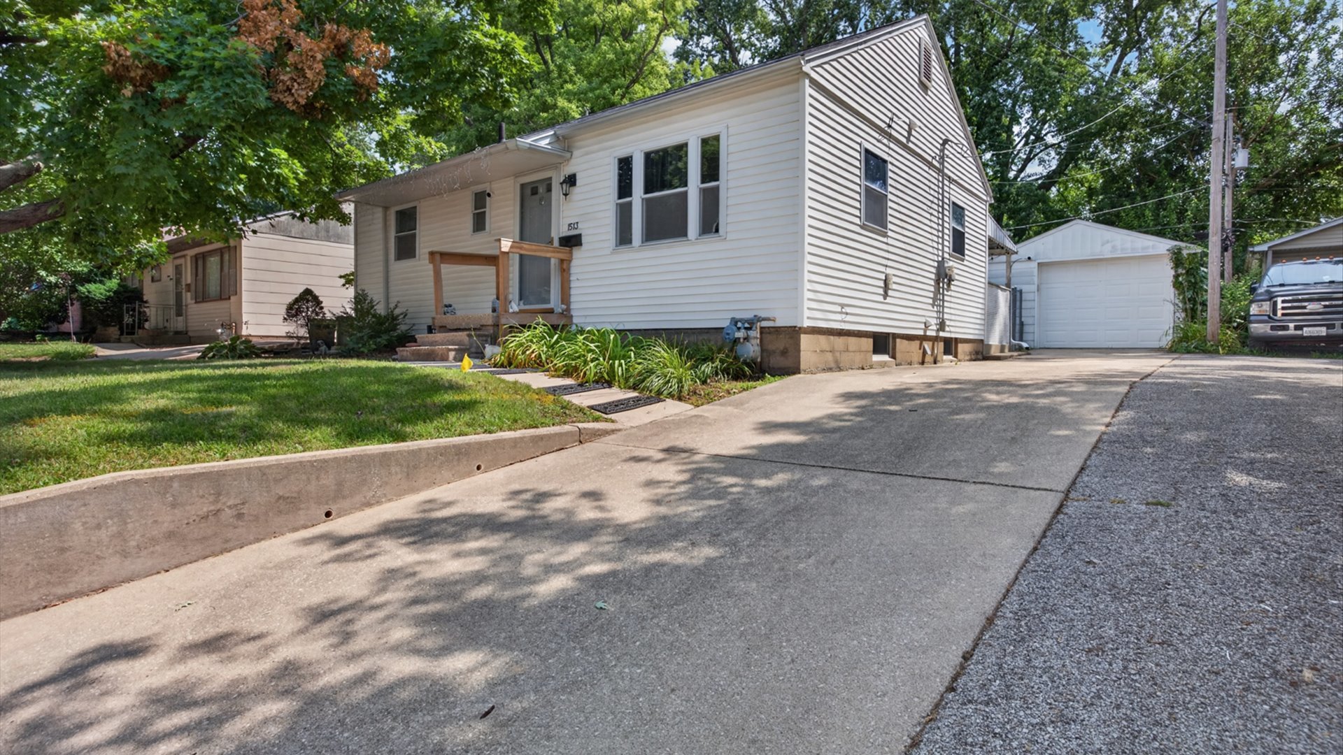 1513 Linden Street