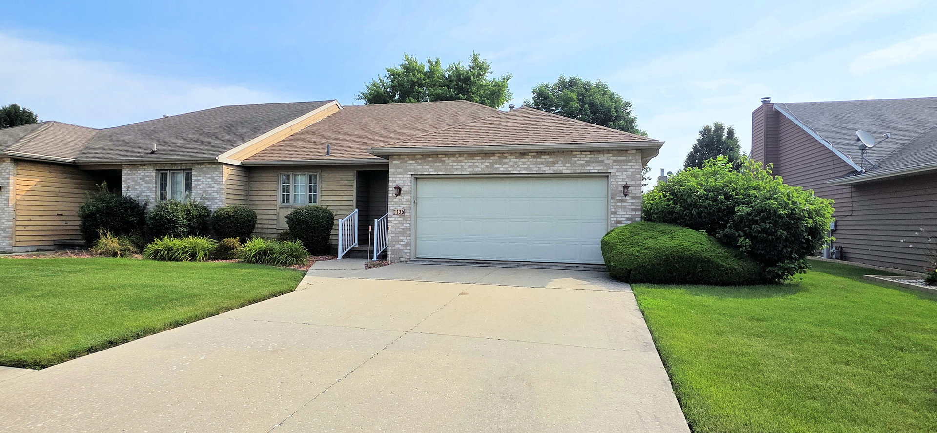 1136 Meadows Walk