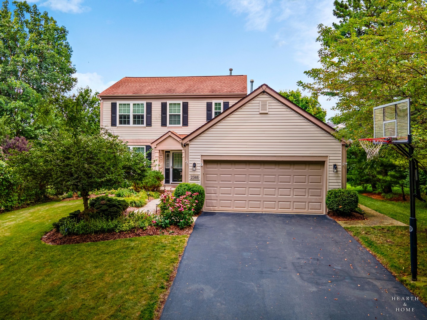 2346 Woodside Court