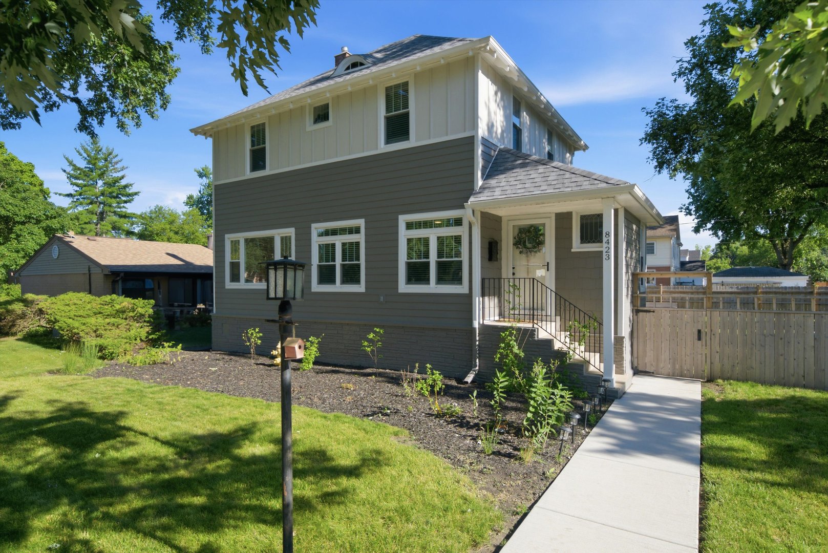 8423 Greenview Avenue
