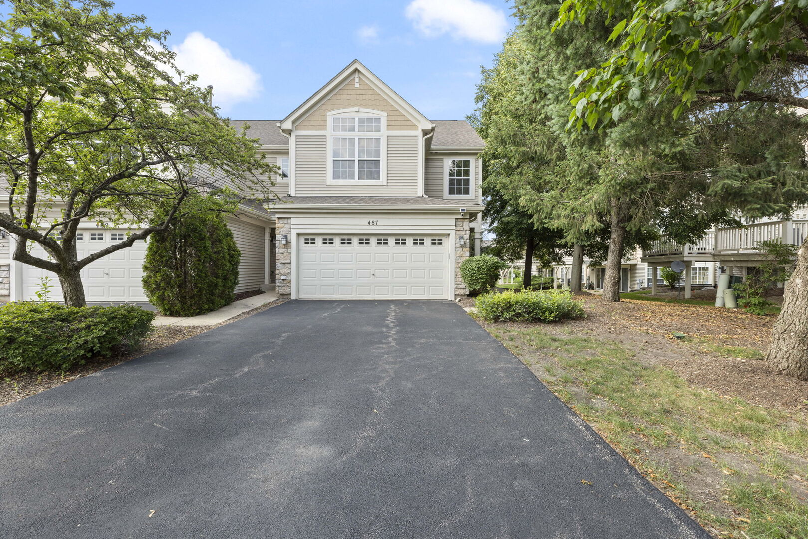 487 Vaughn Circle