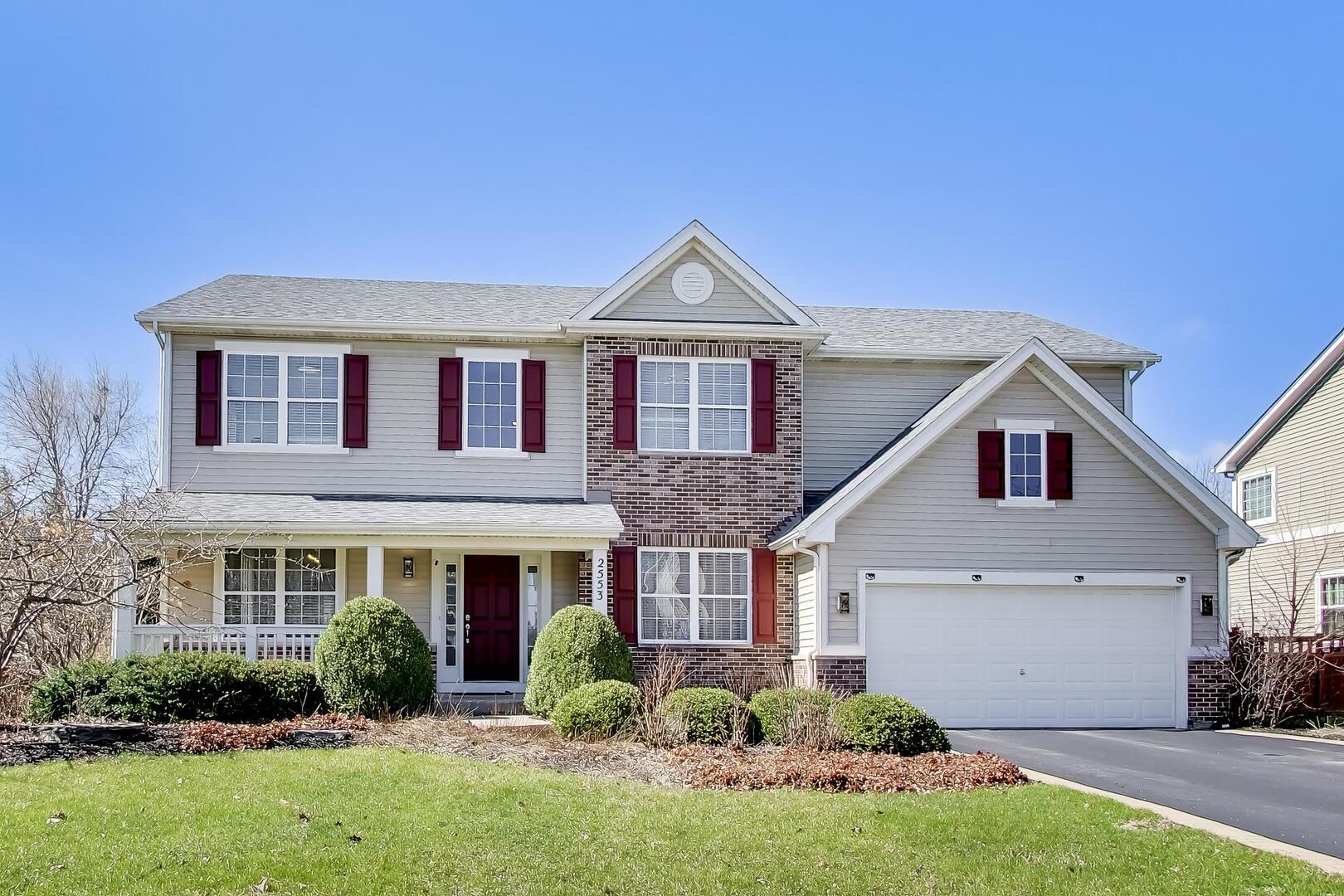 2553 LYMAN Loop