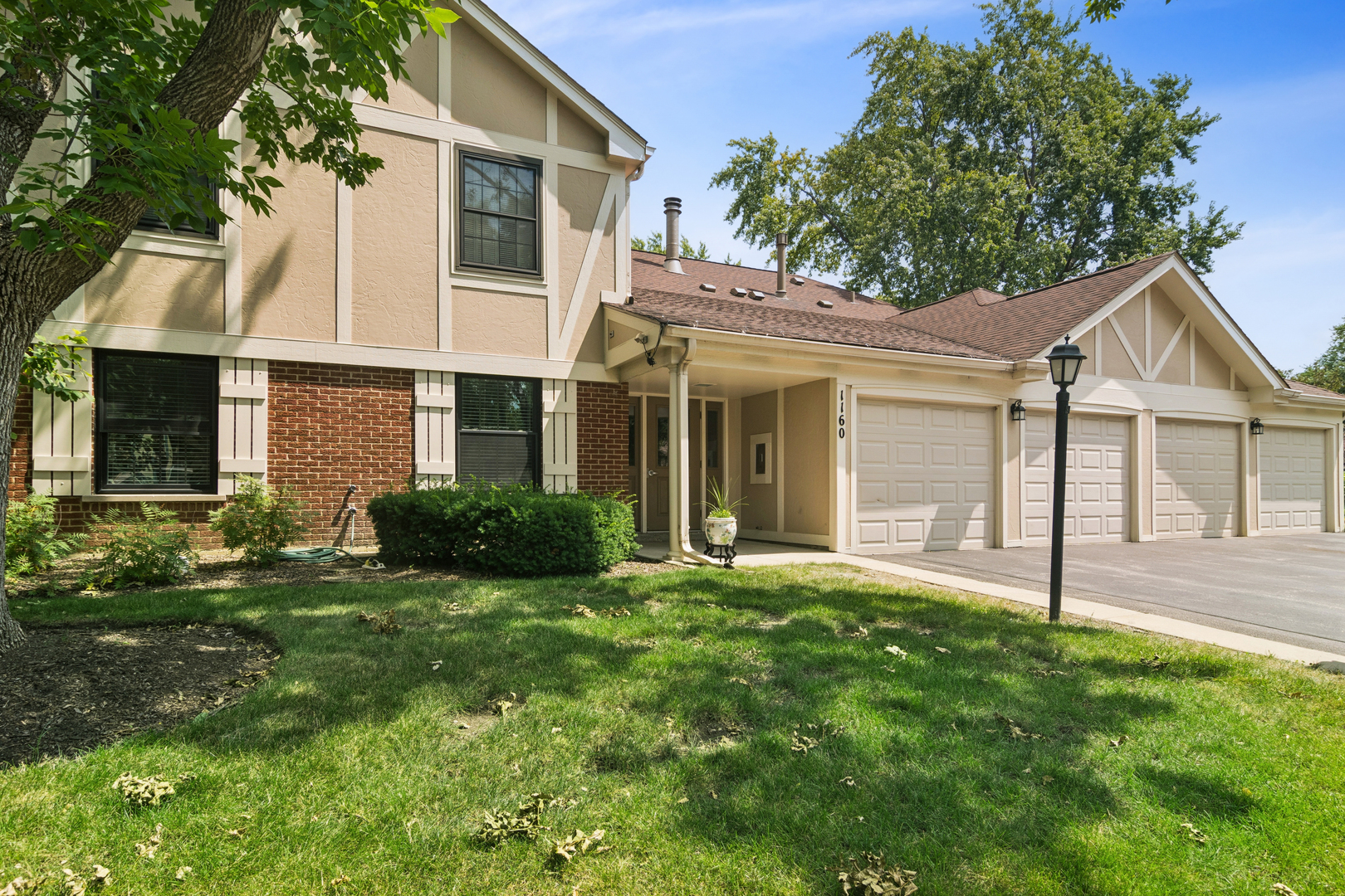 1160 Northbury Lane