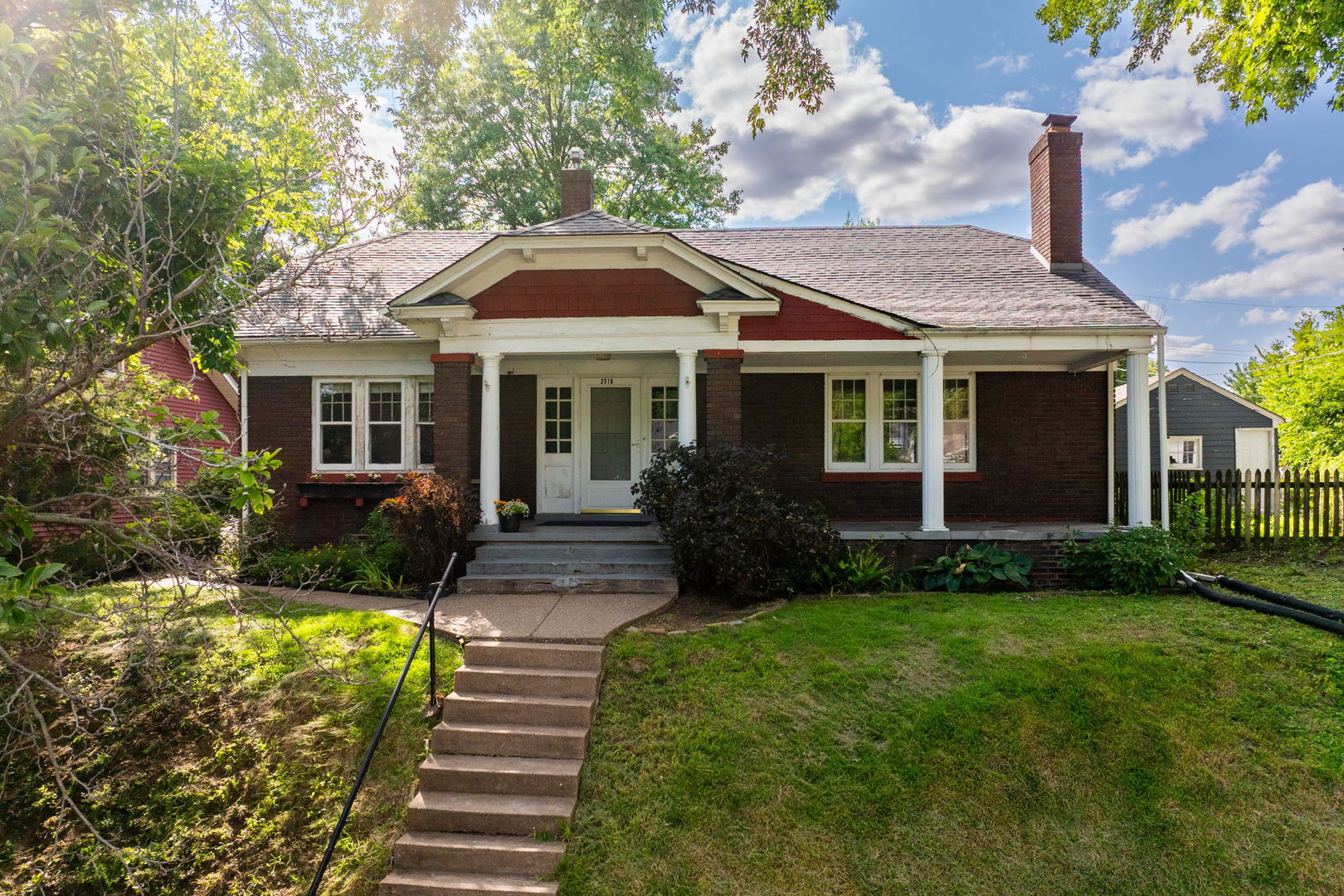 2516 Middle Road