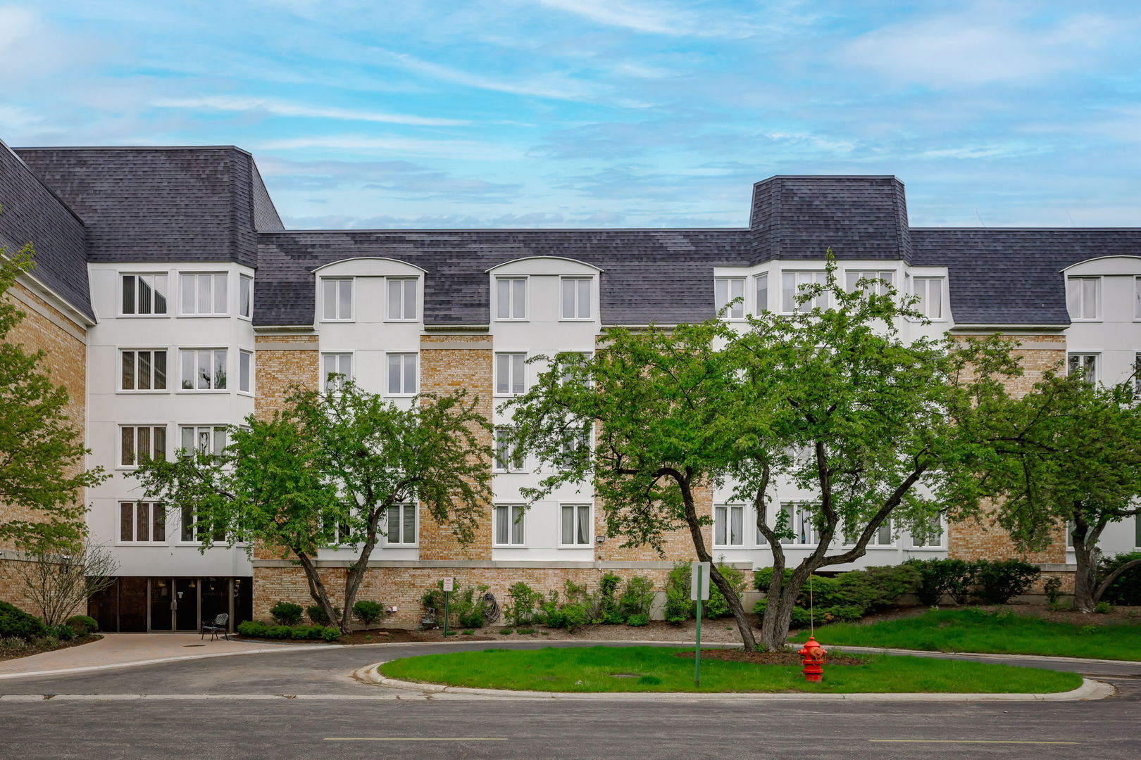 200 Lake Boulevard