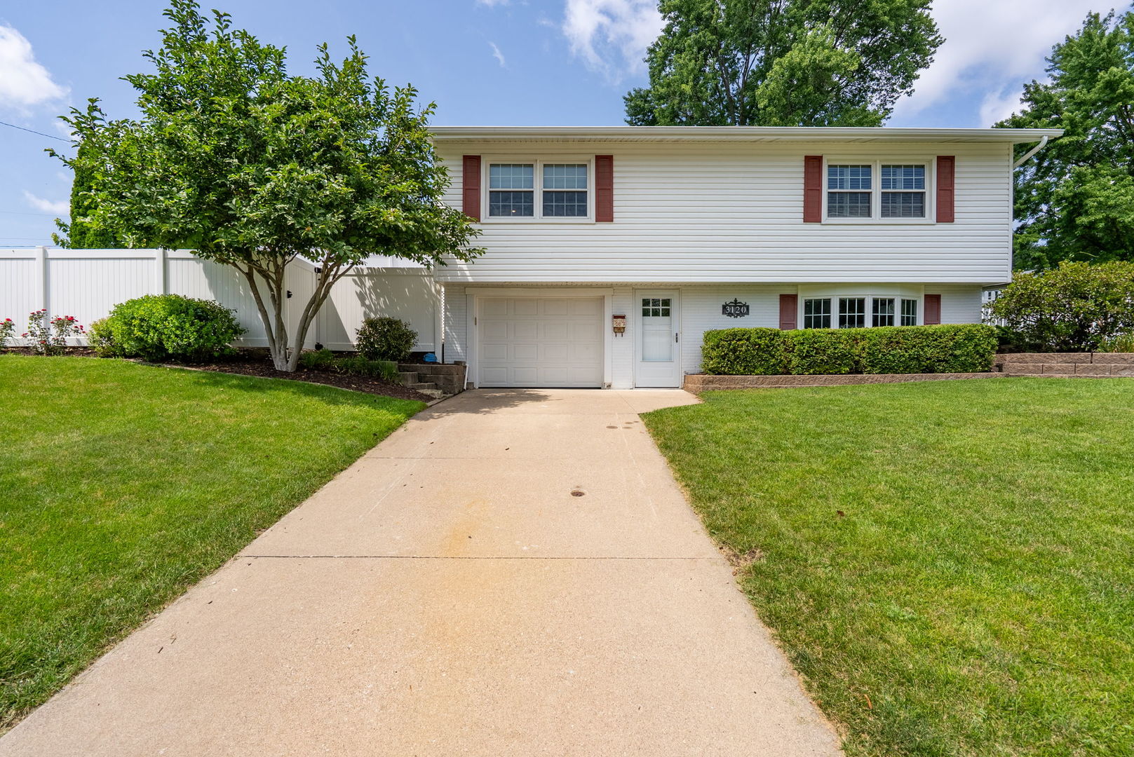 3120 Magnolia Court