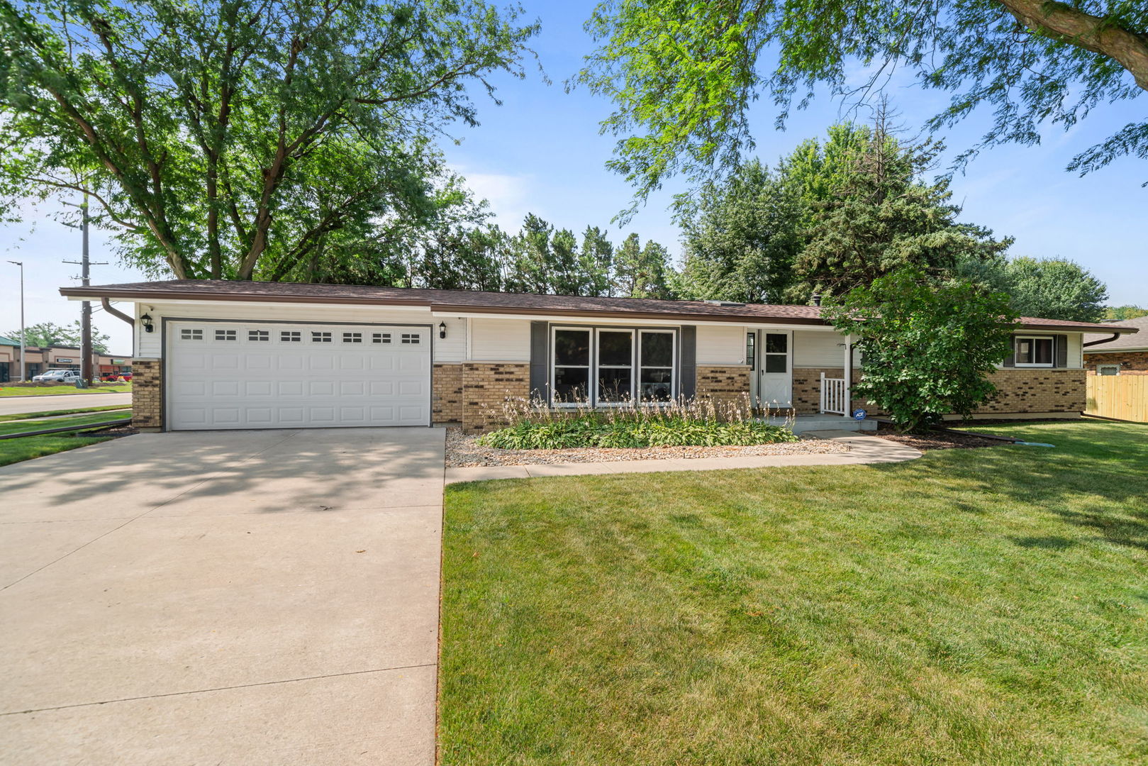 216 Linder Lane