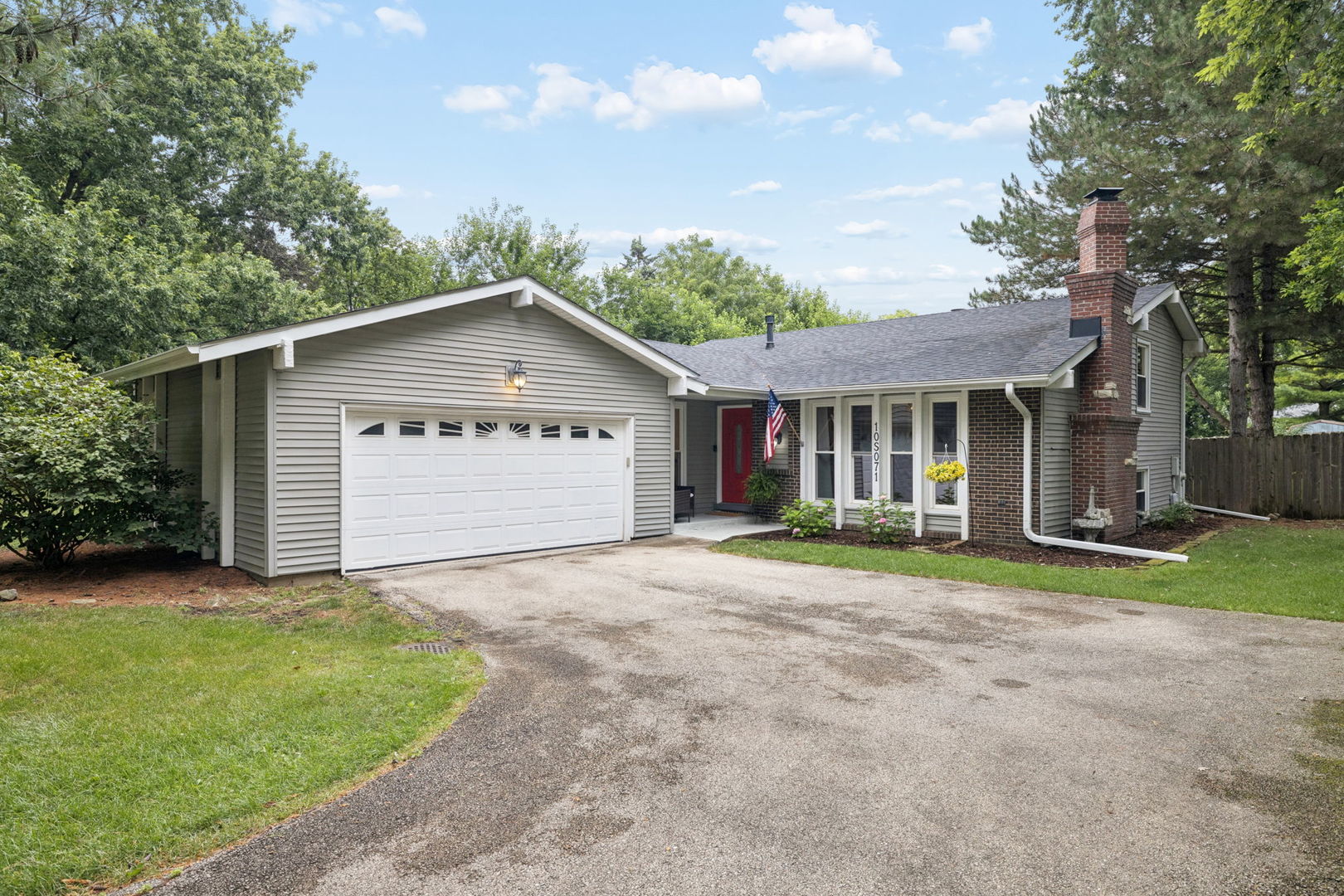10S071 Ridge Road