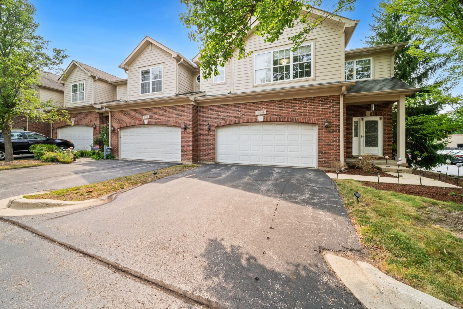 356 WEST POINTE Drive
