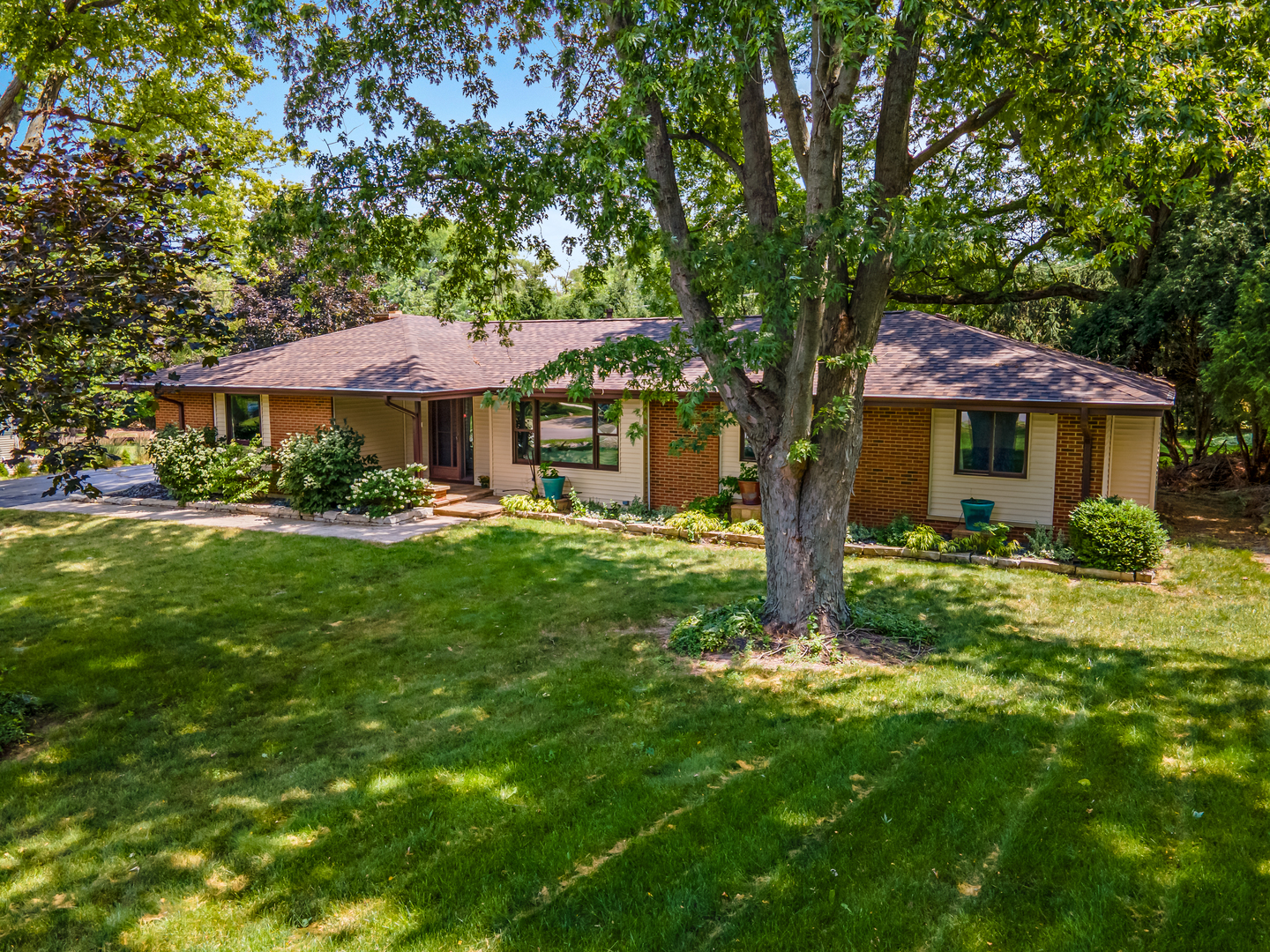 847 Hemlock Drive