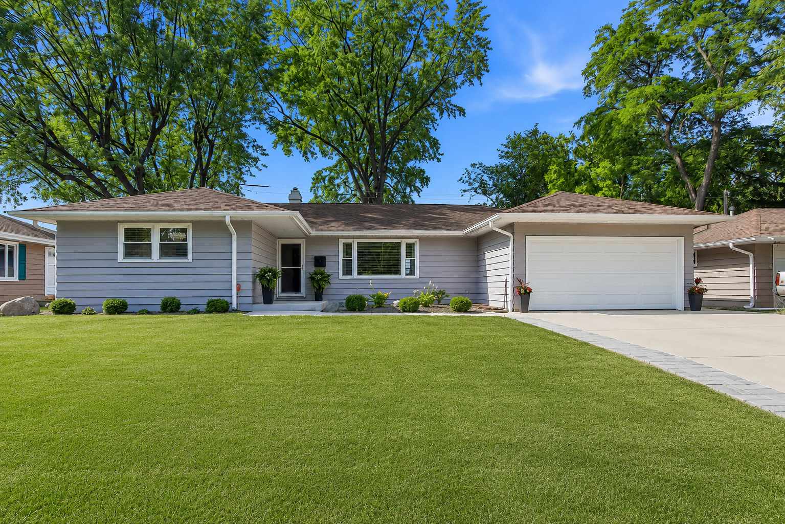 634 Deerpath Road