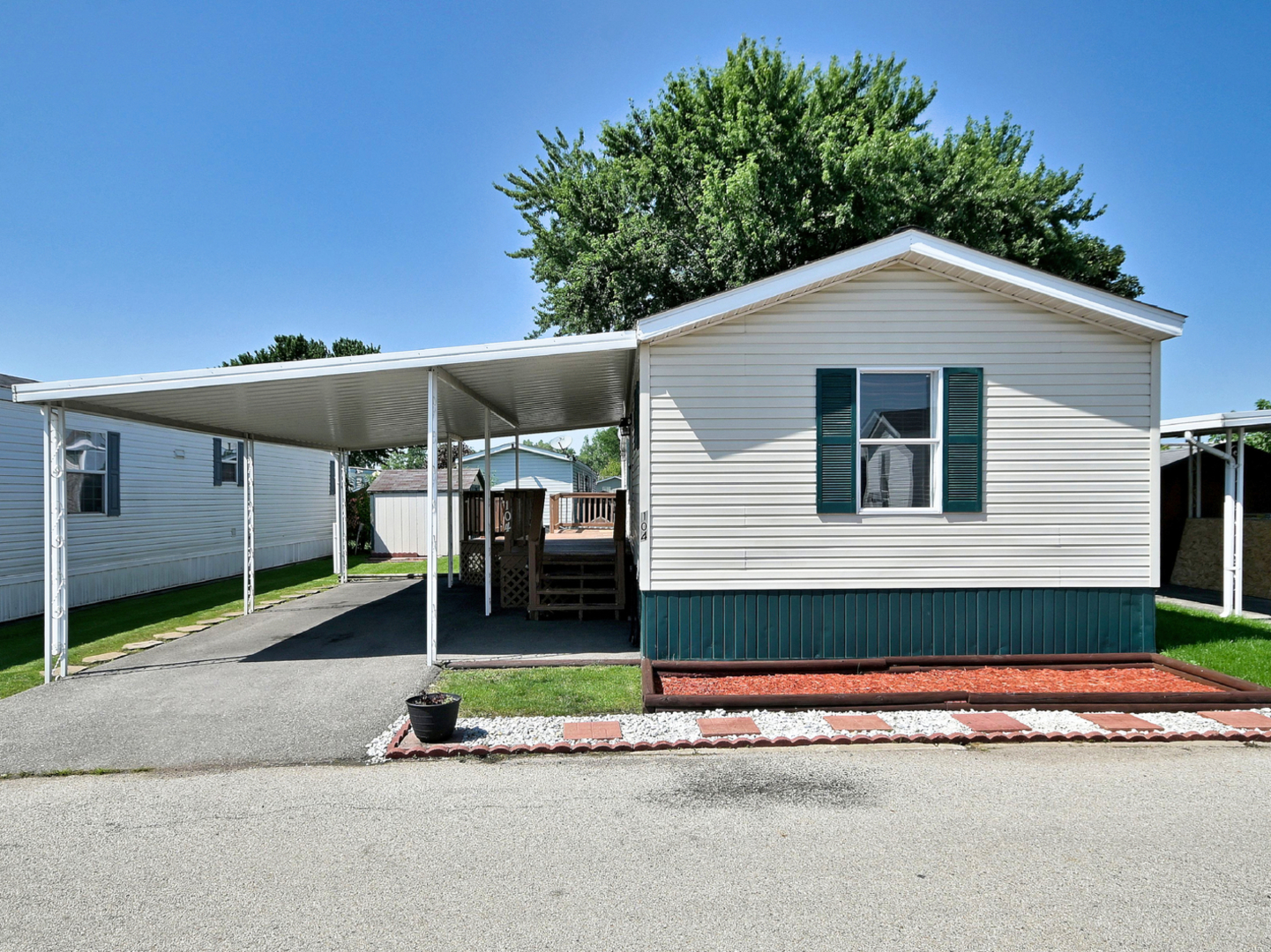 104 9th Avenue