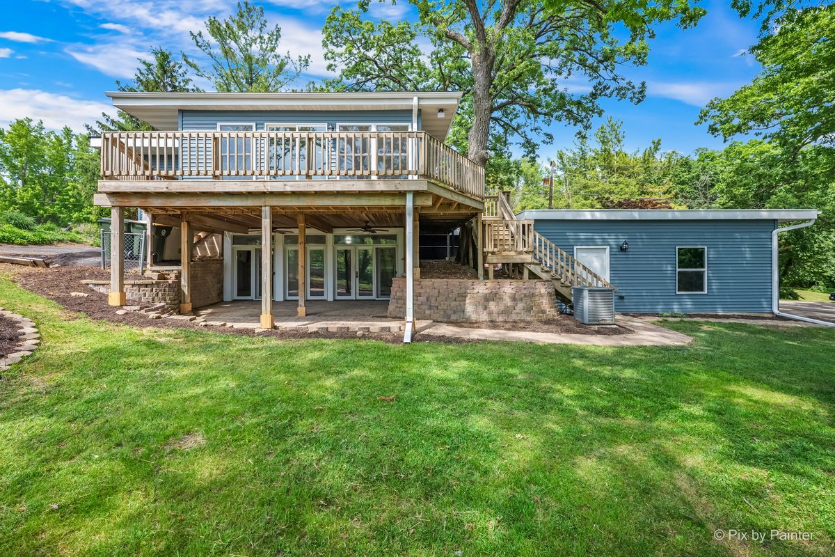 368 Holiday Drive