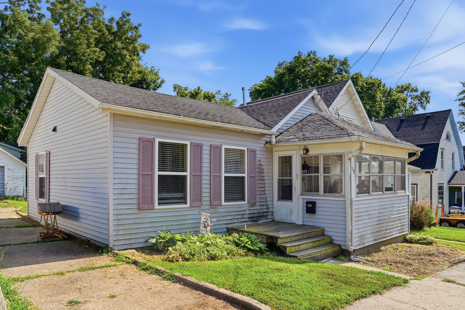 418 3rd Street