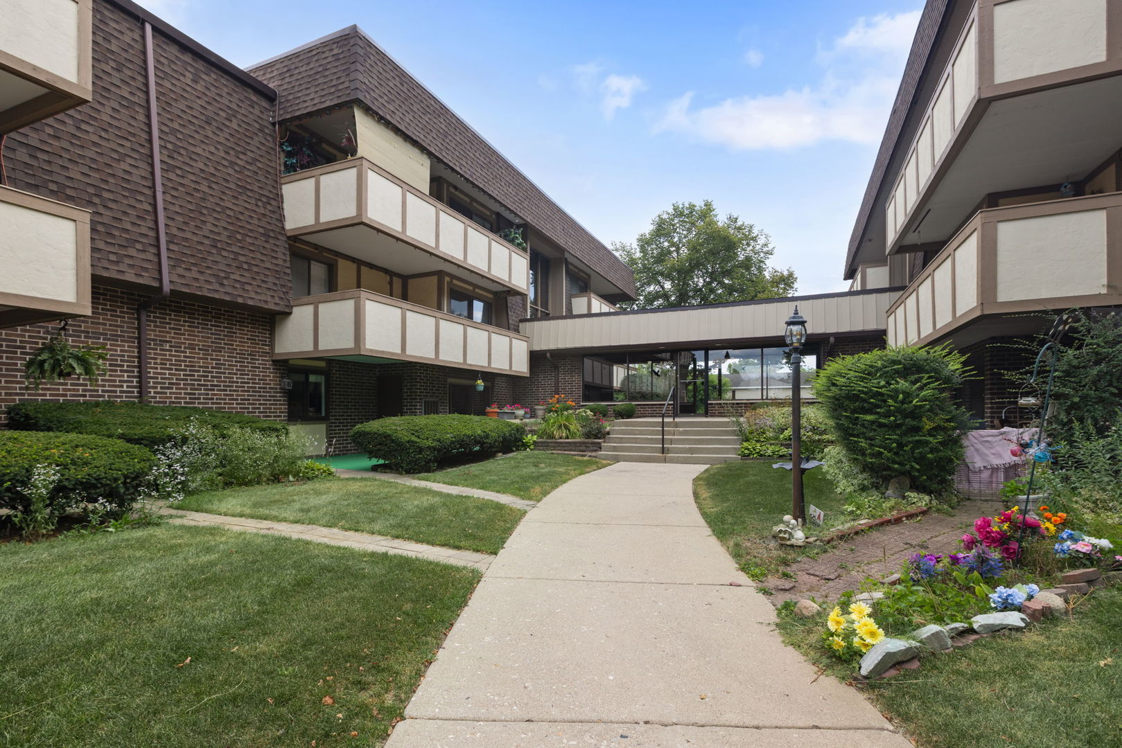 437 Cavalier Court