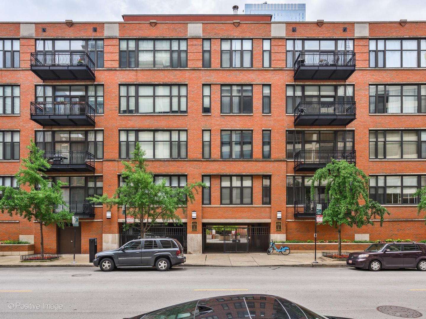 333 Hubbard Street