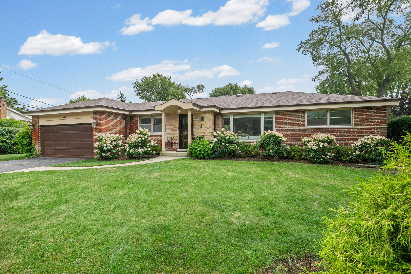 1120 Manor Drive