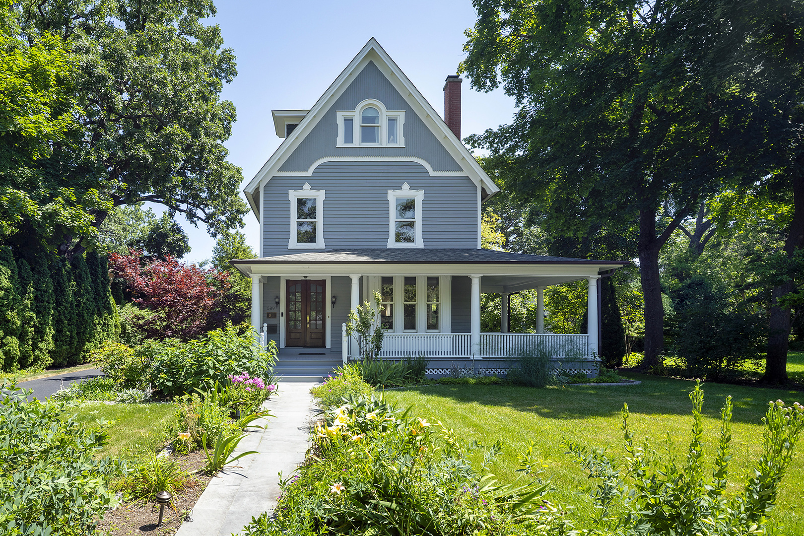 589 Vernon Avenue