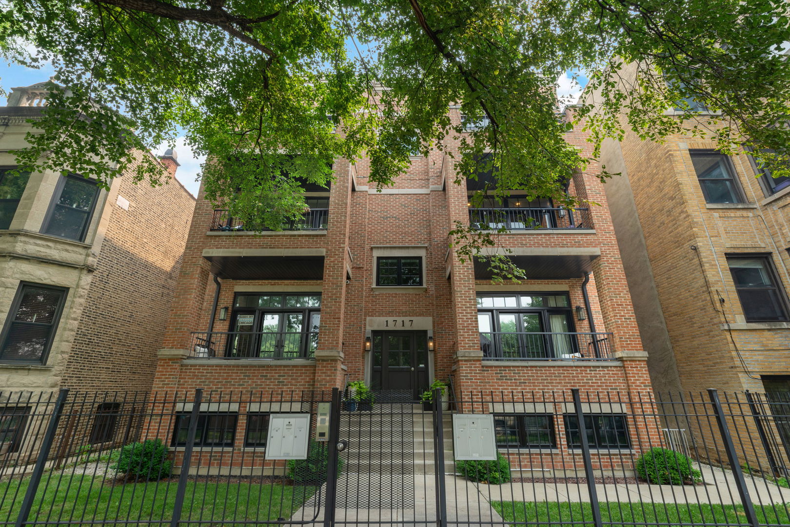 1717 Humboldt Boulevard