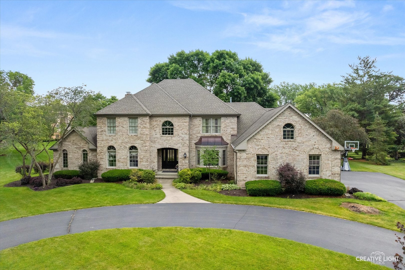 2 Buckingham Drive