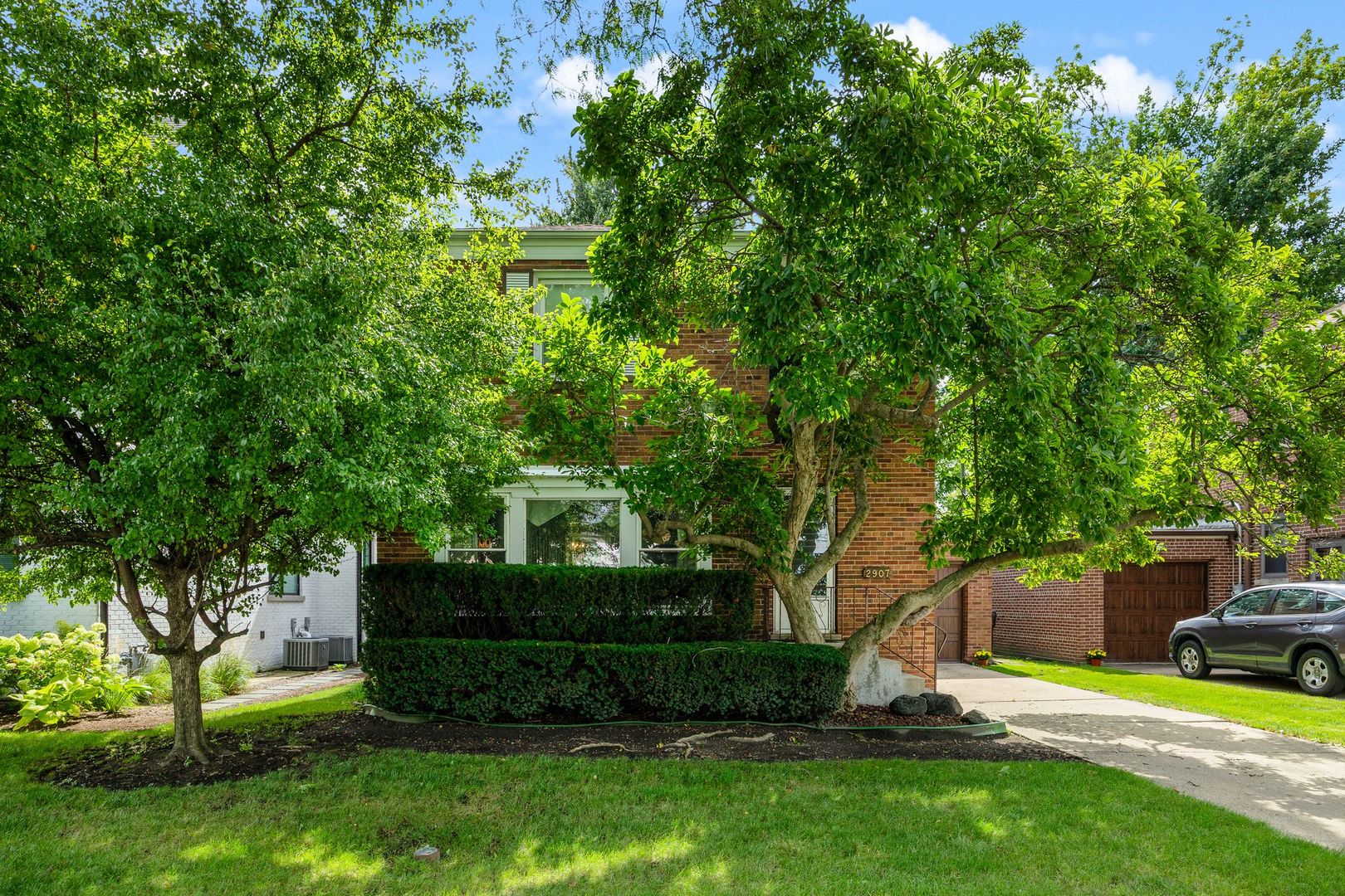 2907 Bryn Mawr Avenue