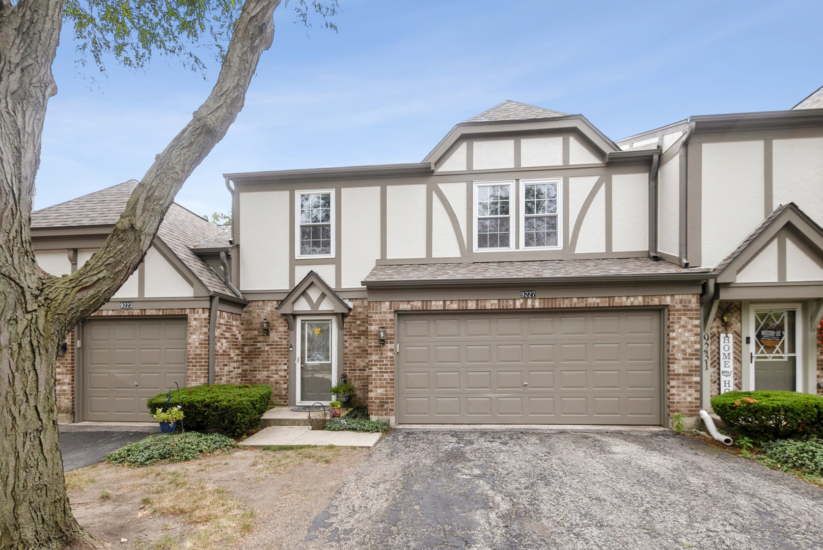 9227 Dexter Court