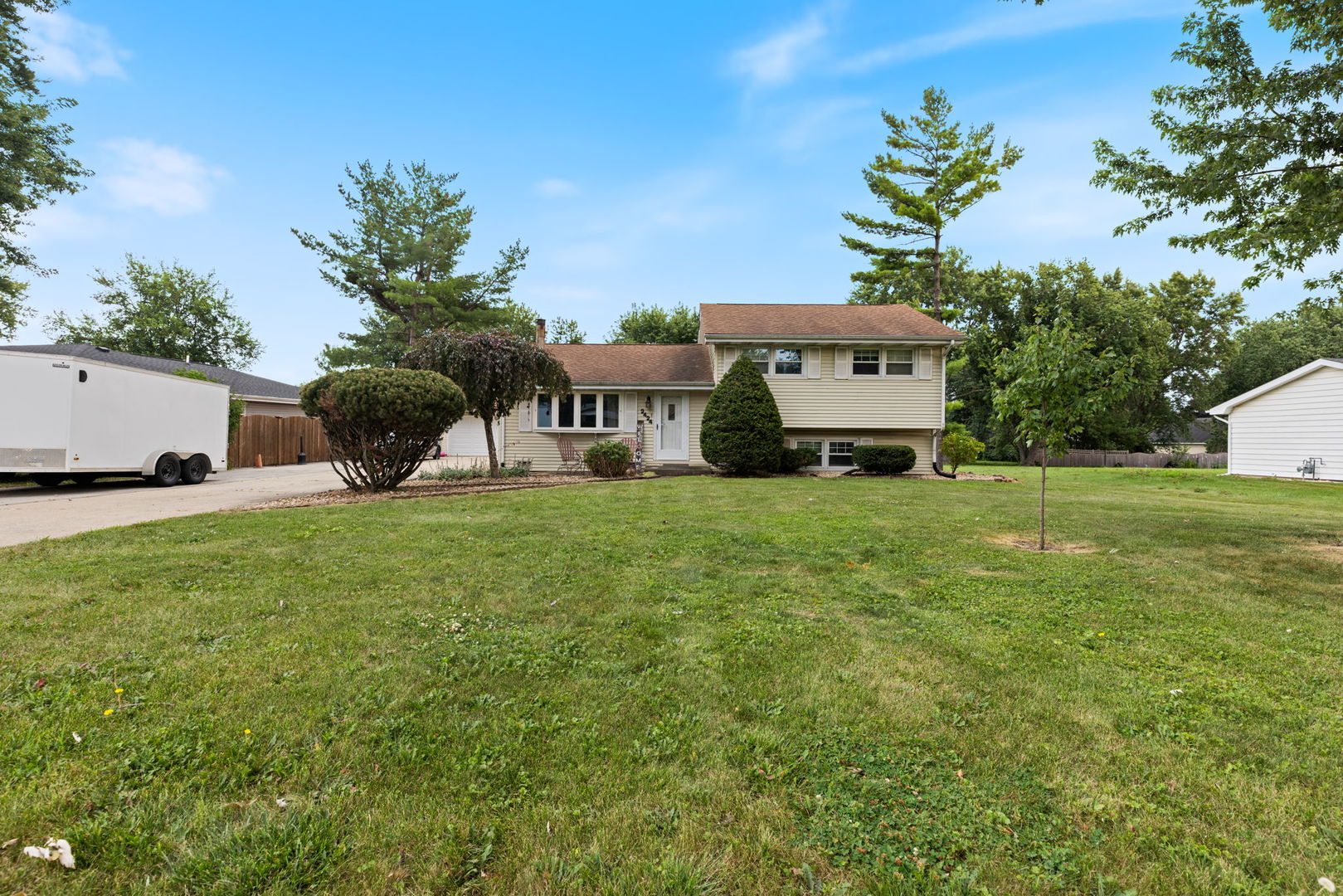 2424 Hel Mar Lane