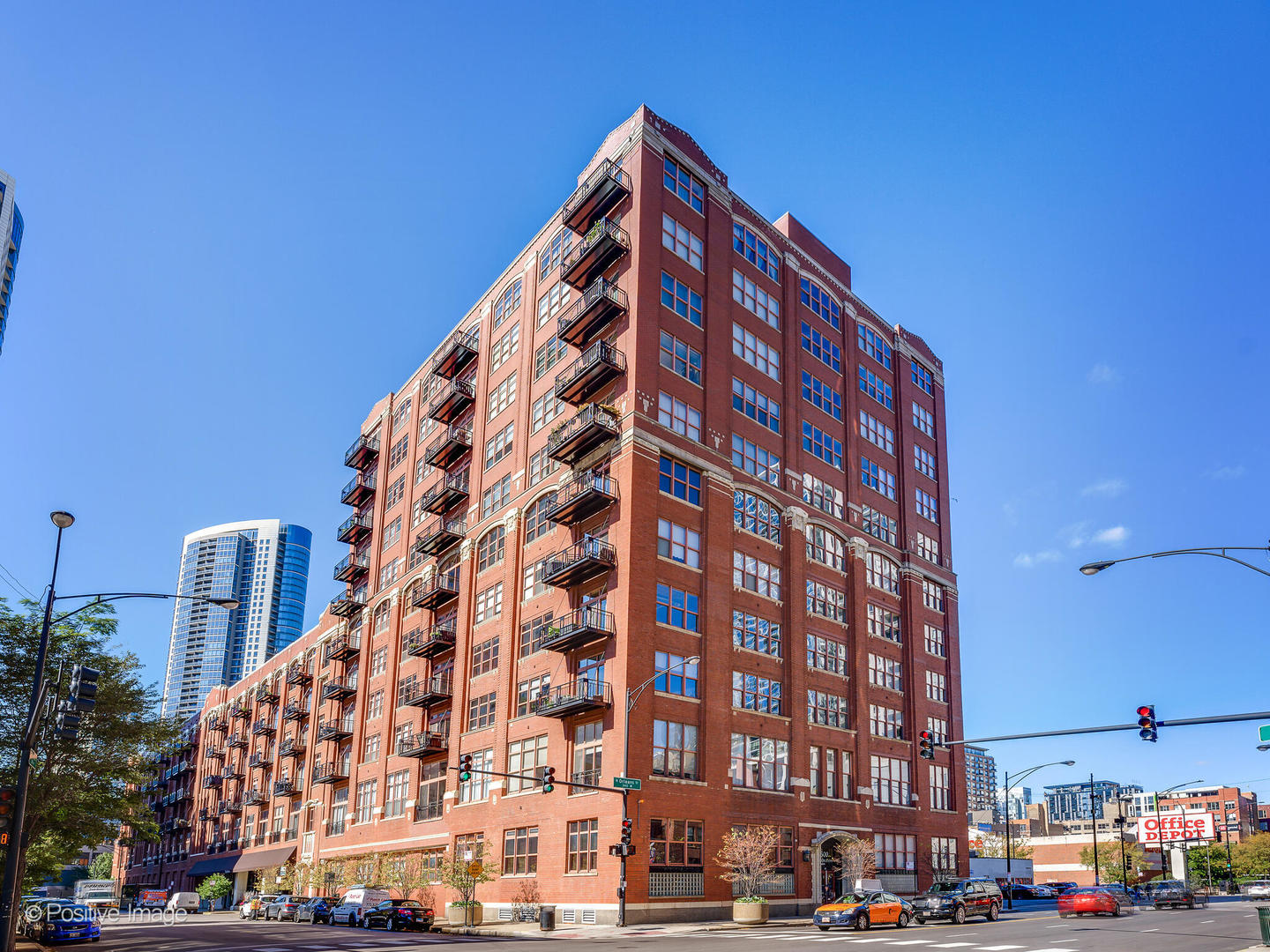 360 ILLINOIS Street