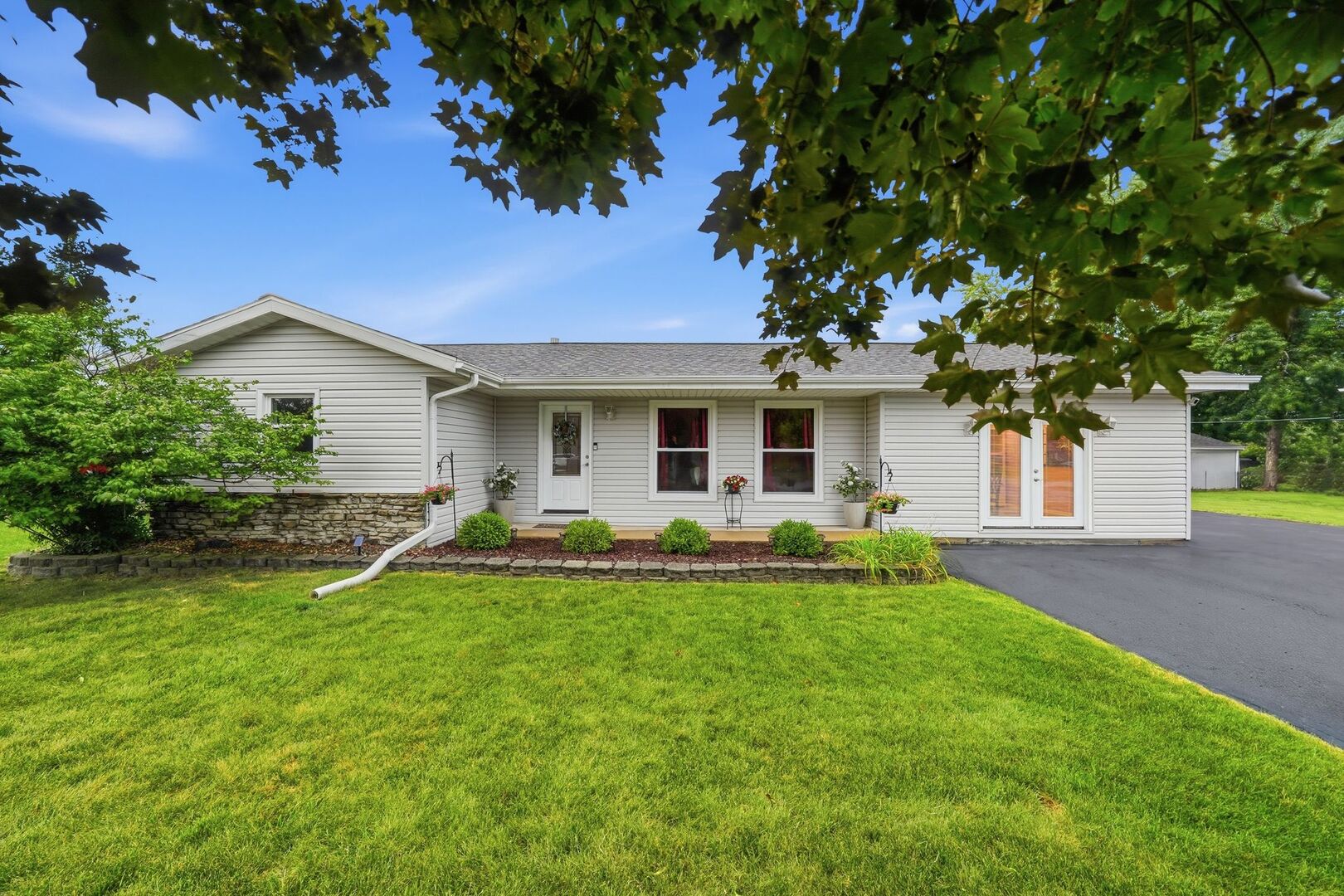 403 Arrowhead Drive
