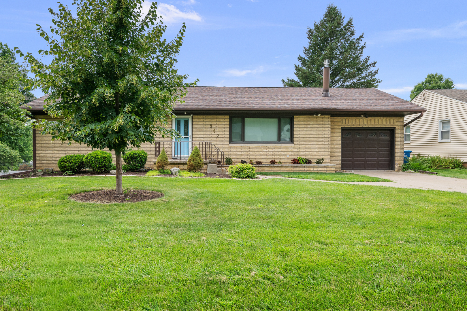 242 Orchard Court