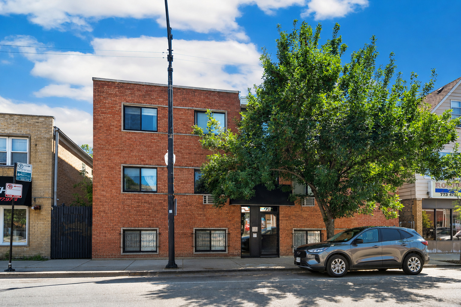 3037 Montrose Avenue