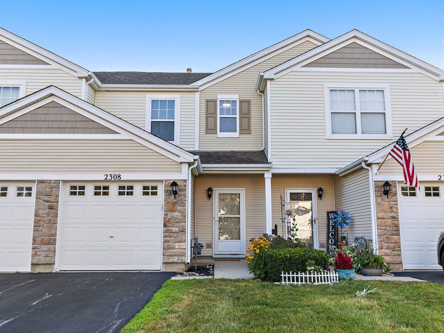 2308 Flagstone Lane
