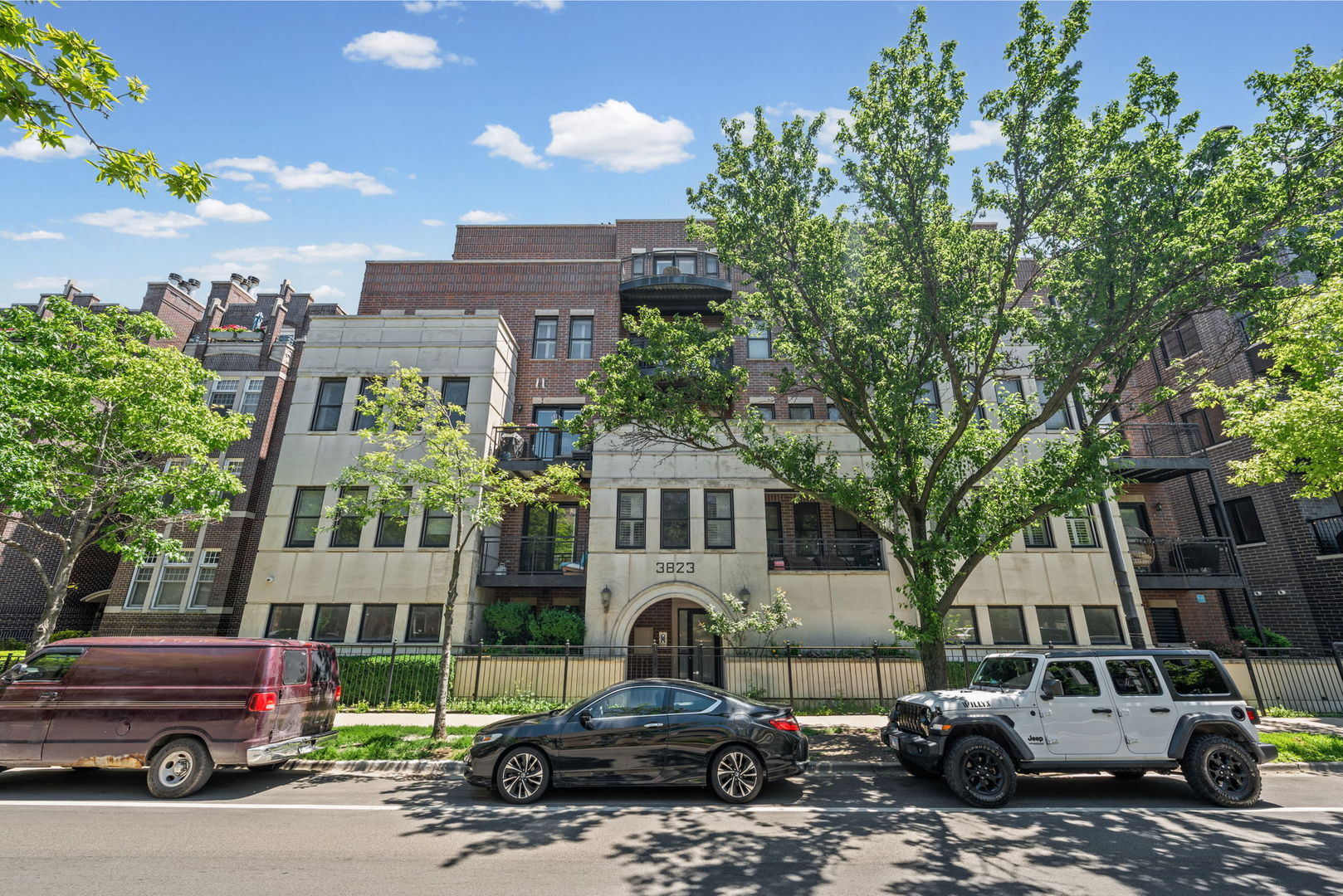 3823 Ashland Avenue
