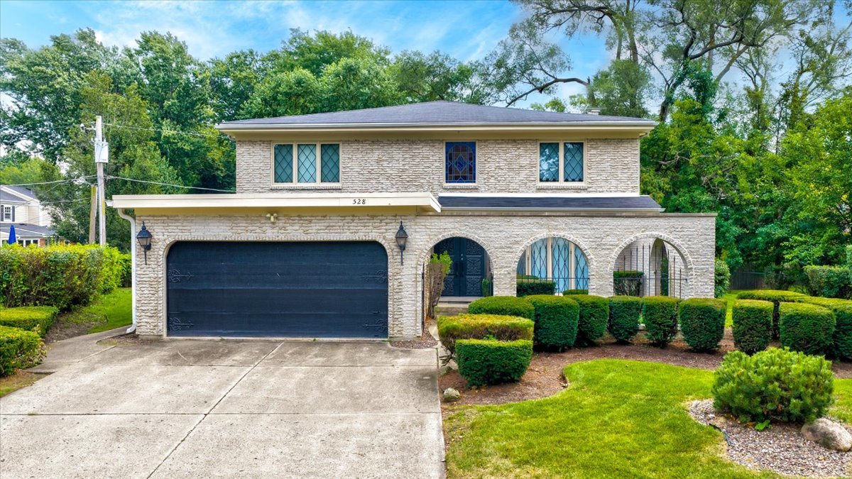 528 Hunter Court