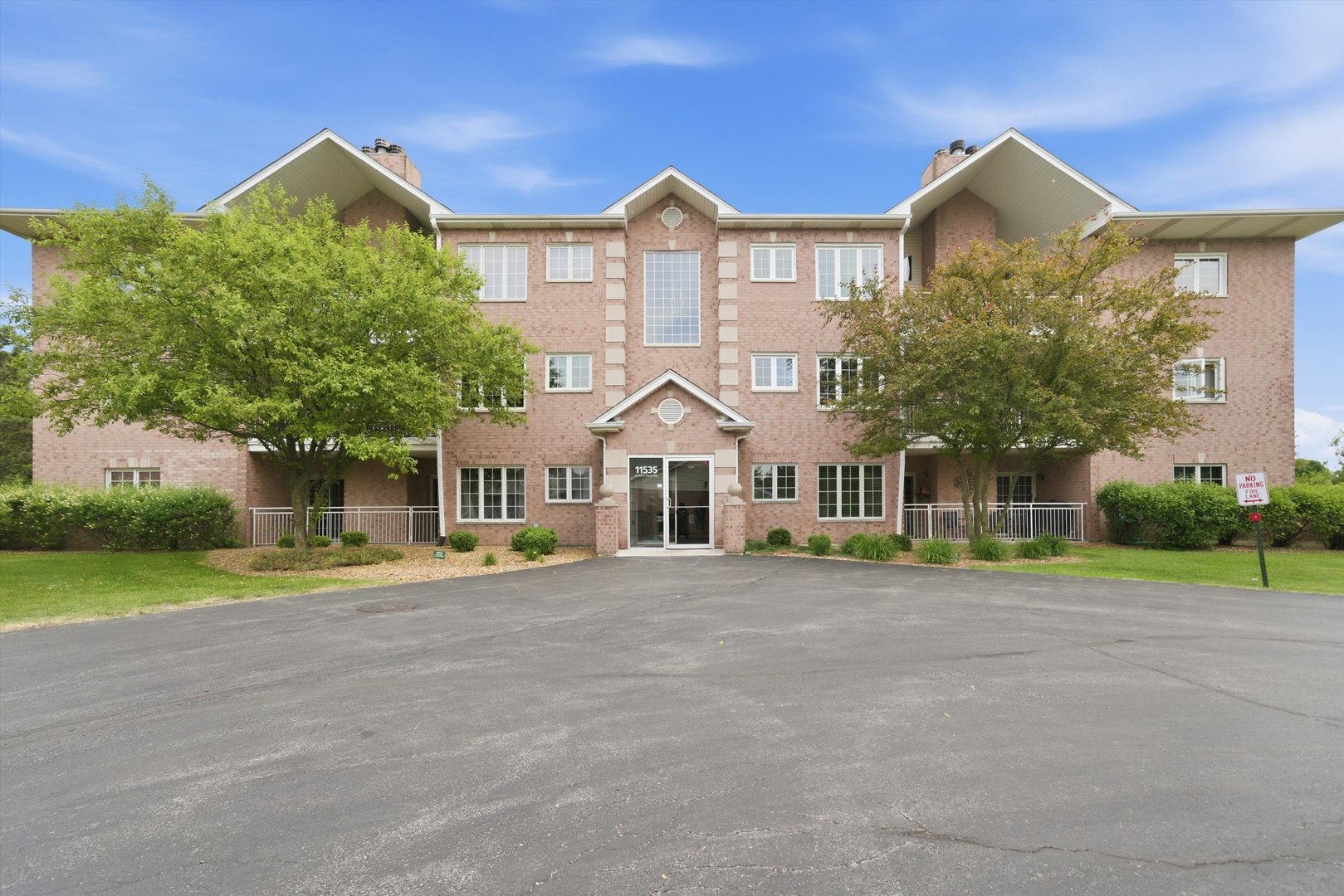 11535 Settlers Pond Way