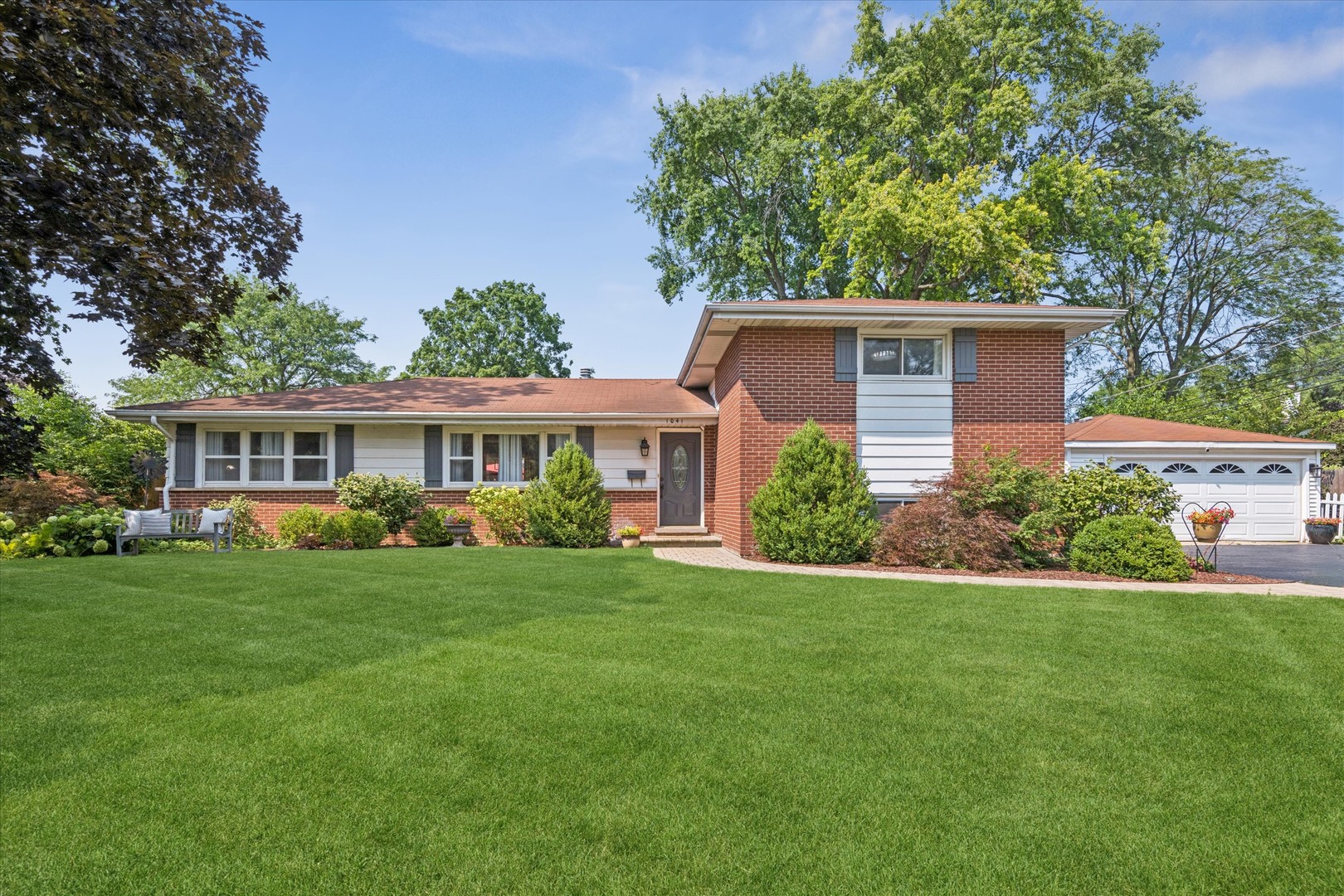 1041 Longmeadow Drive