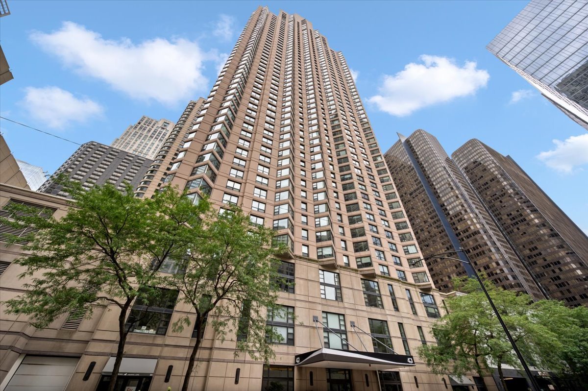 401 ONTARIO Street